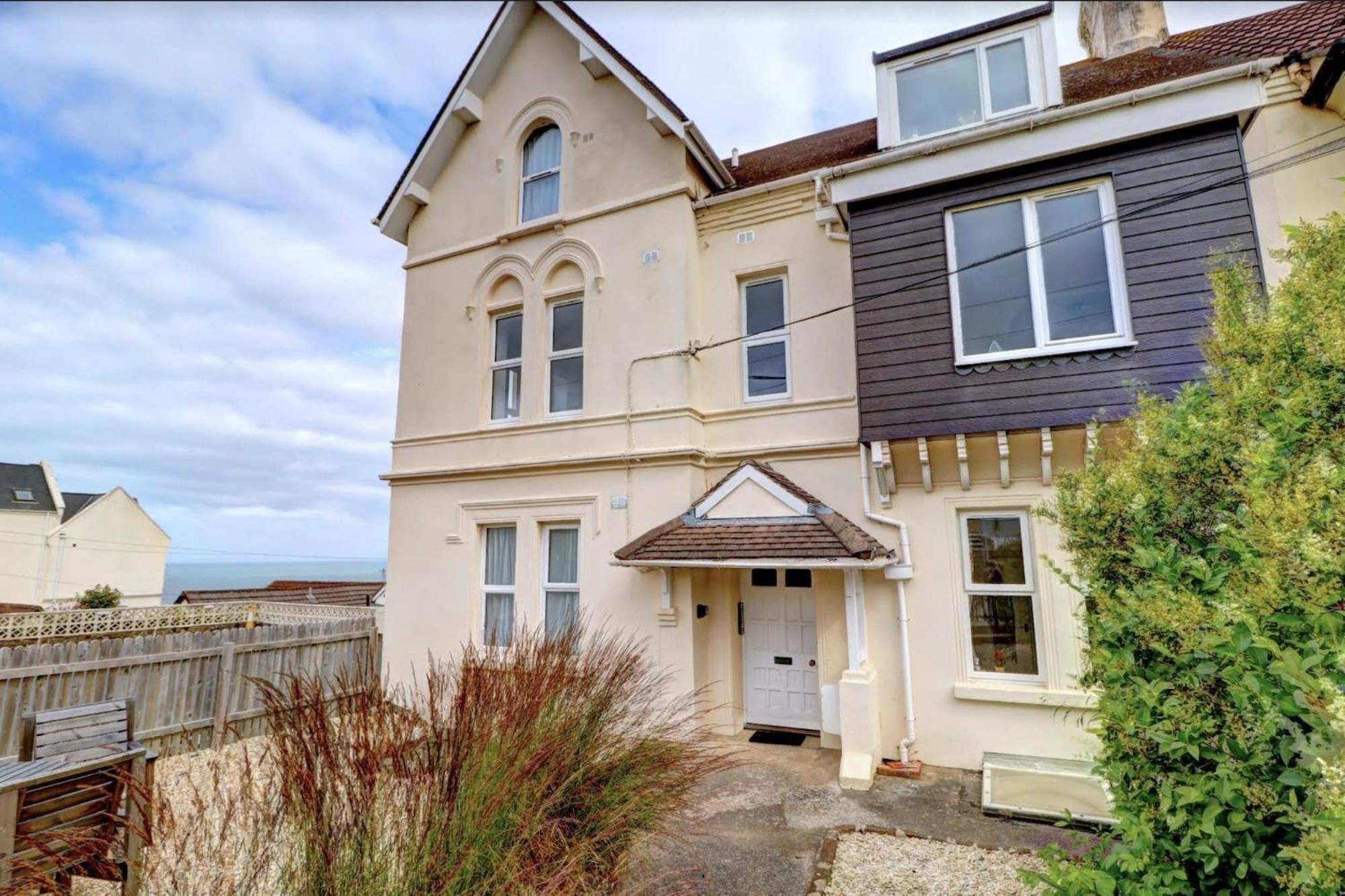 Apartment Expansive Sea Views Private Parking view 2