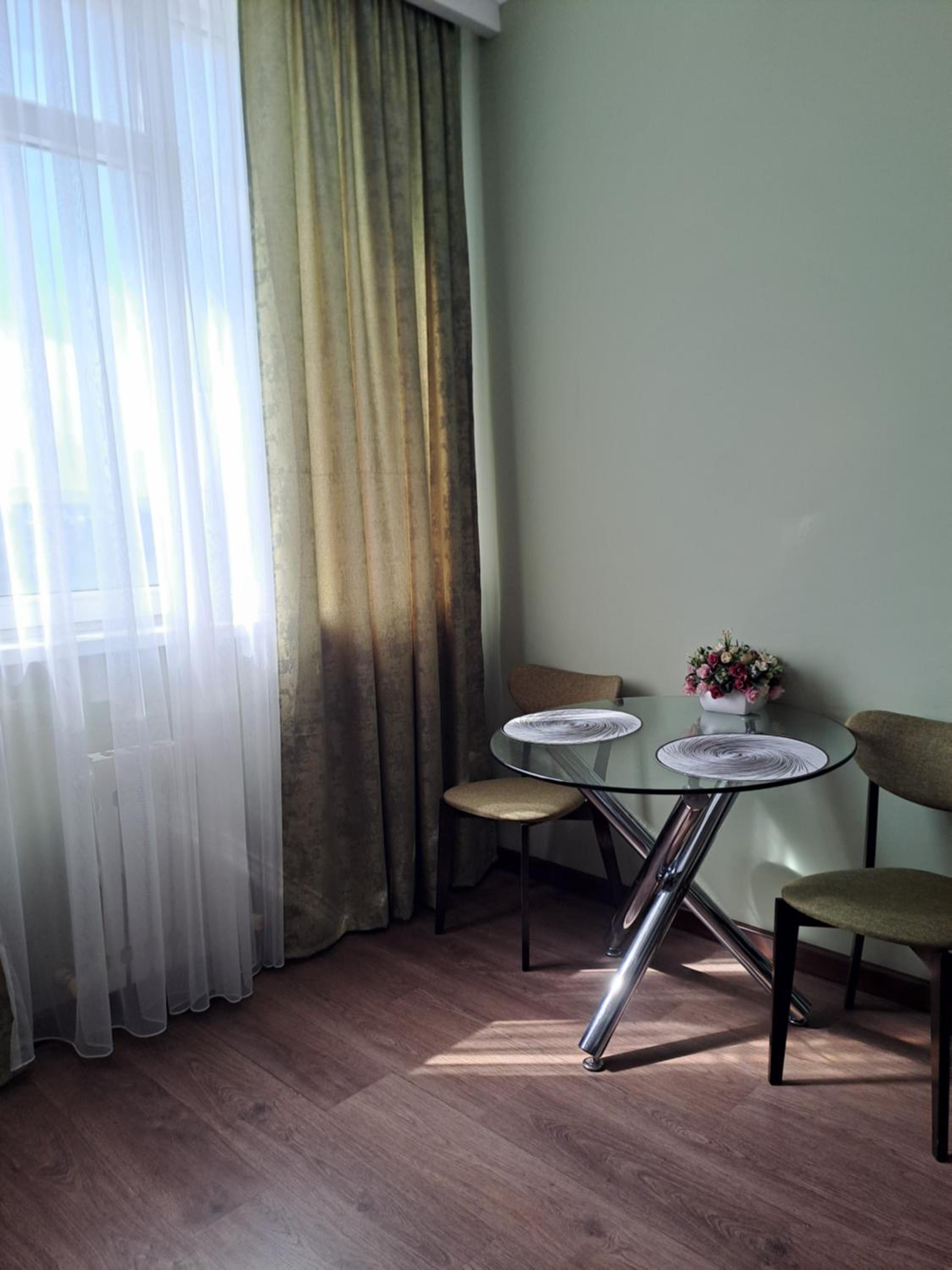 1 bedroom apt on Chuikova 134 block A view 3