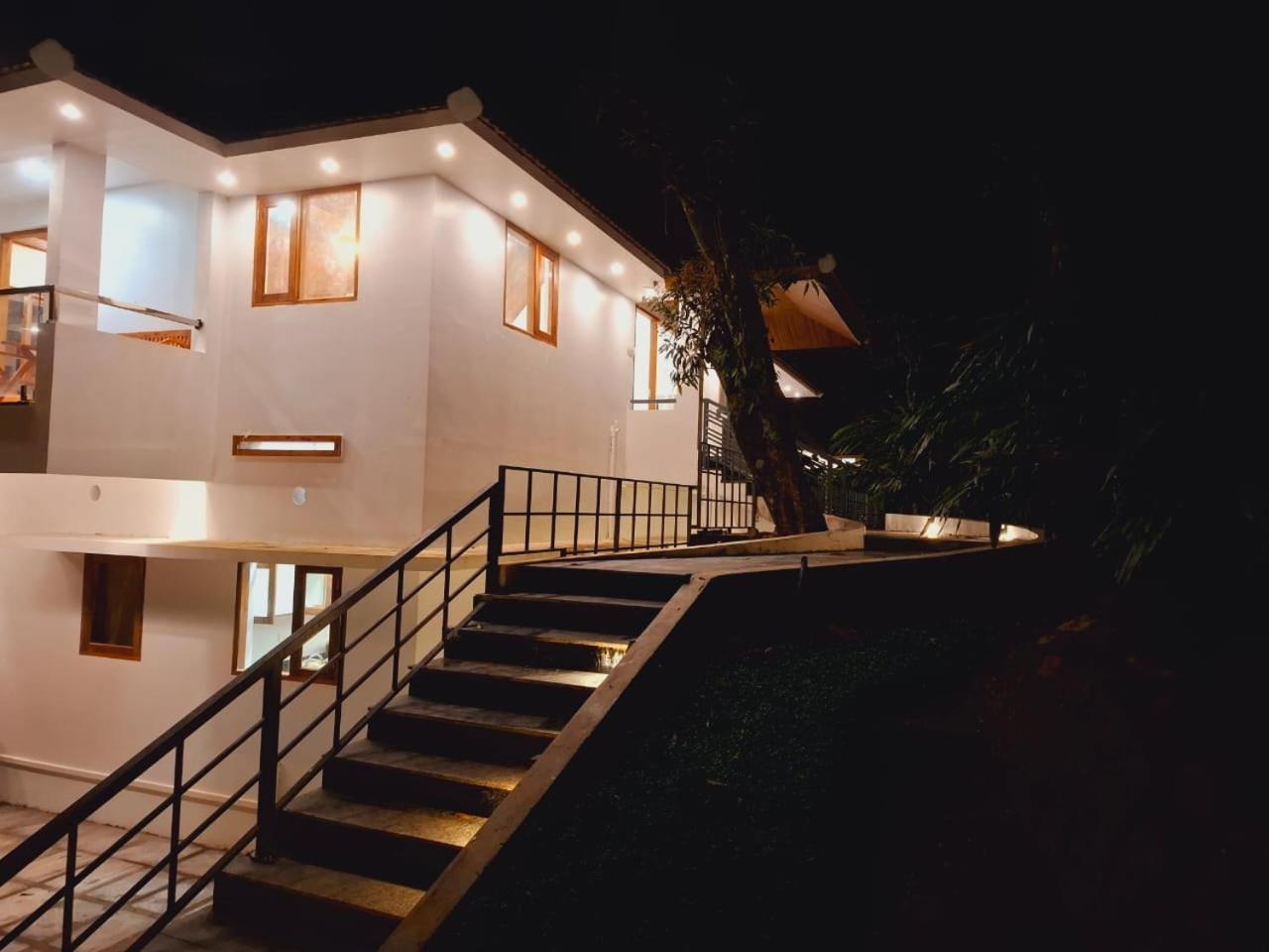 Elam Villa