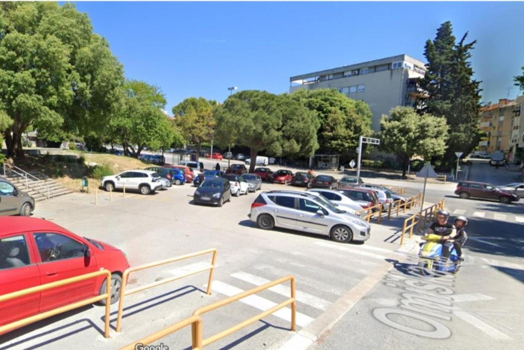 Old Town Cozy Apartment in Split Walk to Diocletians Palace and Beaches
