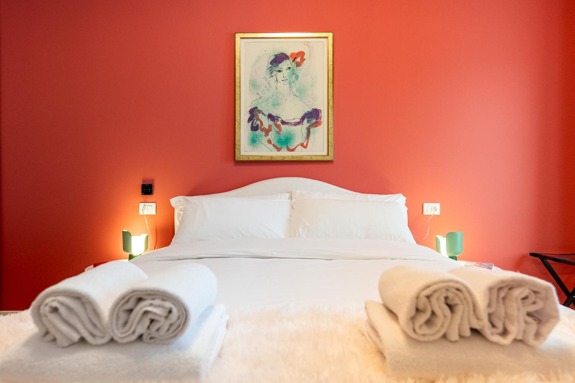 NEW Luxurious & Unique Apartment in Duomo