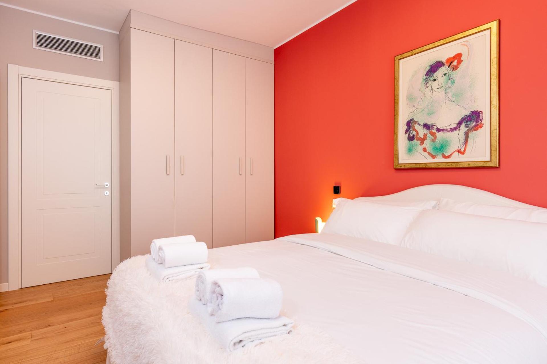 NEW Luxurious & Unique Apartment in Duomo
