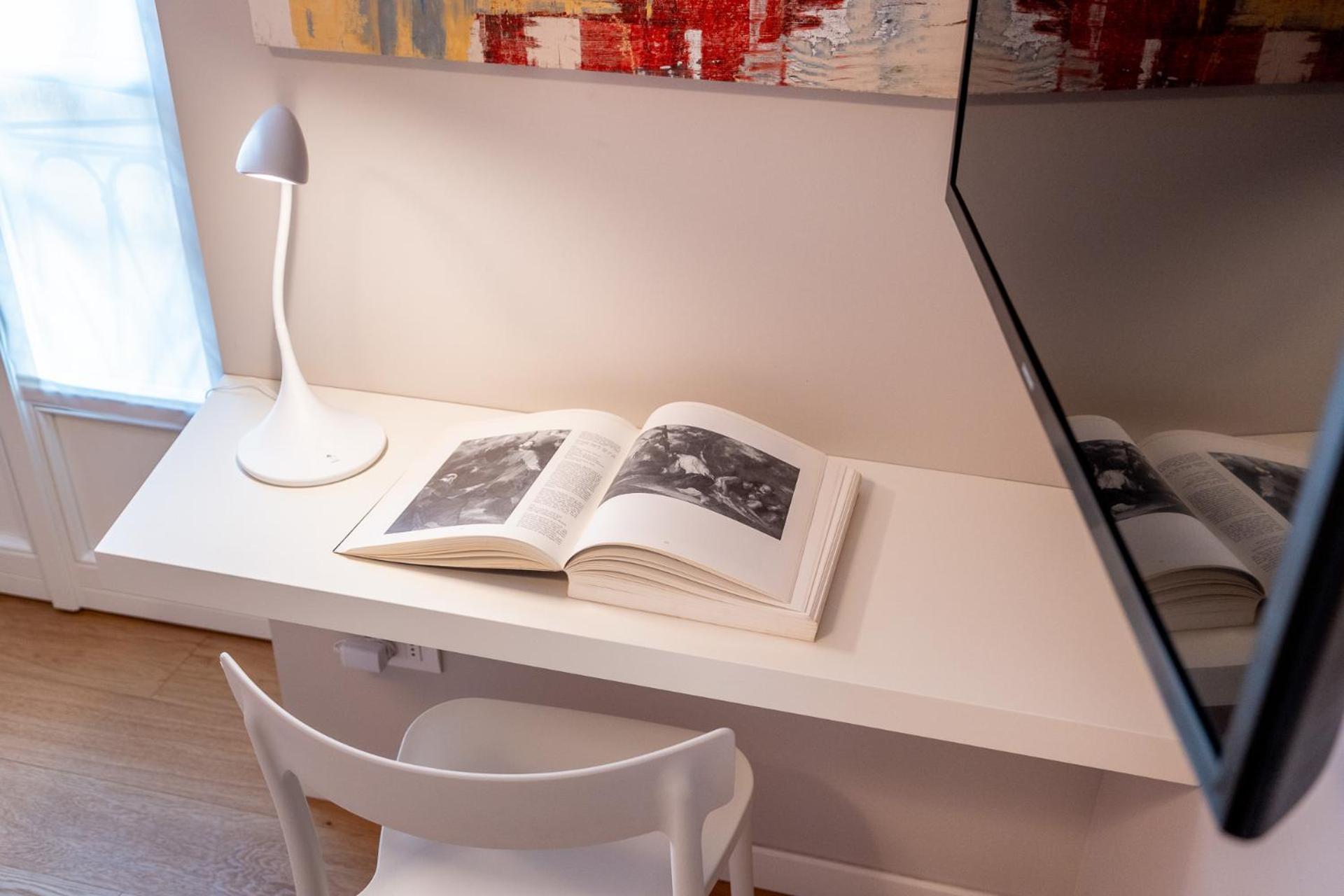 NEW Luxurious & Unique Apartment in Duomo