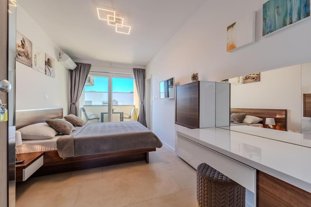 Nova Excellence modern apartment for 8