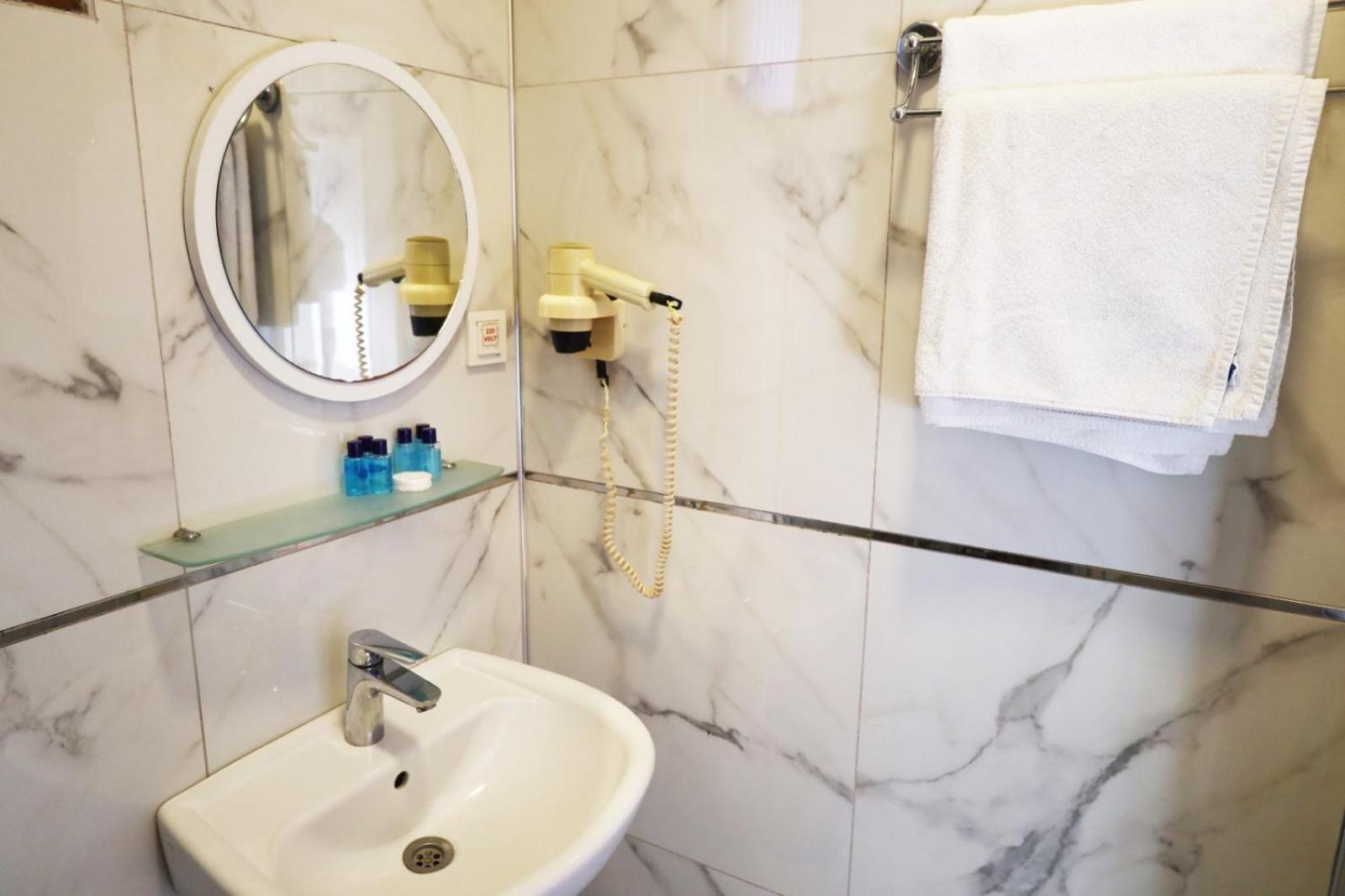 Bakirkoy Tashan Business & Airport Hotel - Image 34