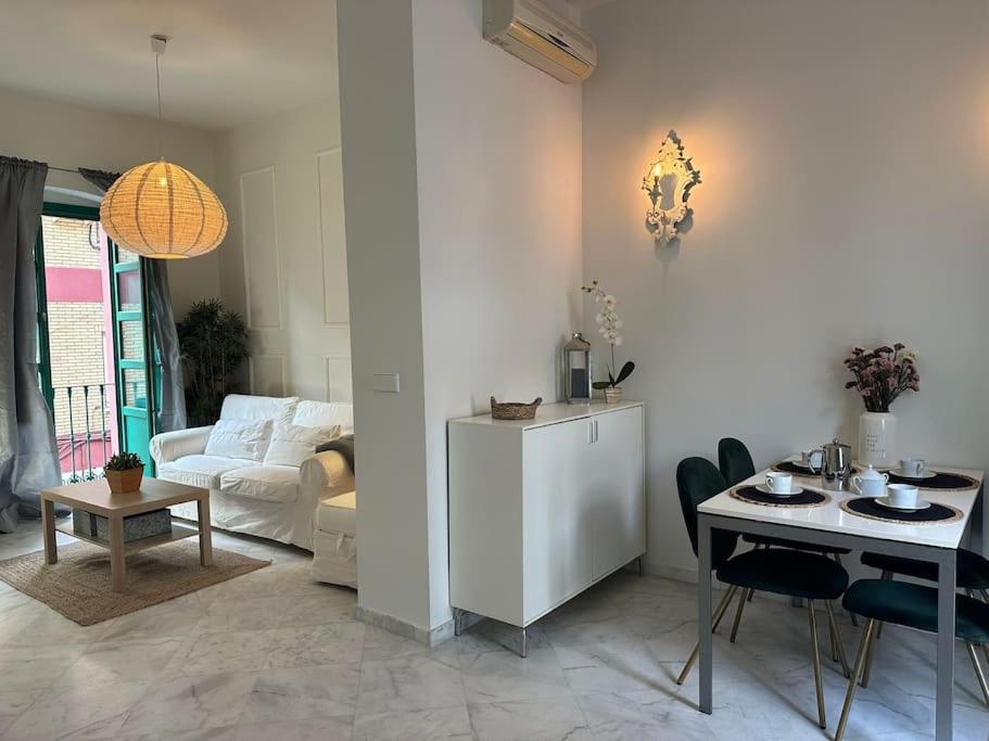 La Casa del Corral Triana collection apartment