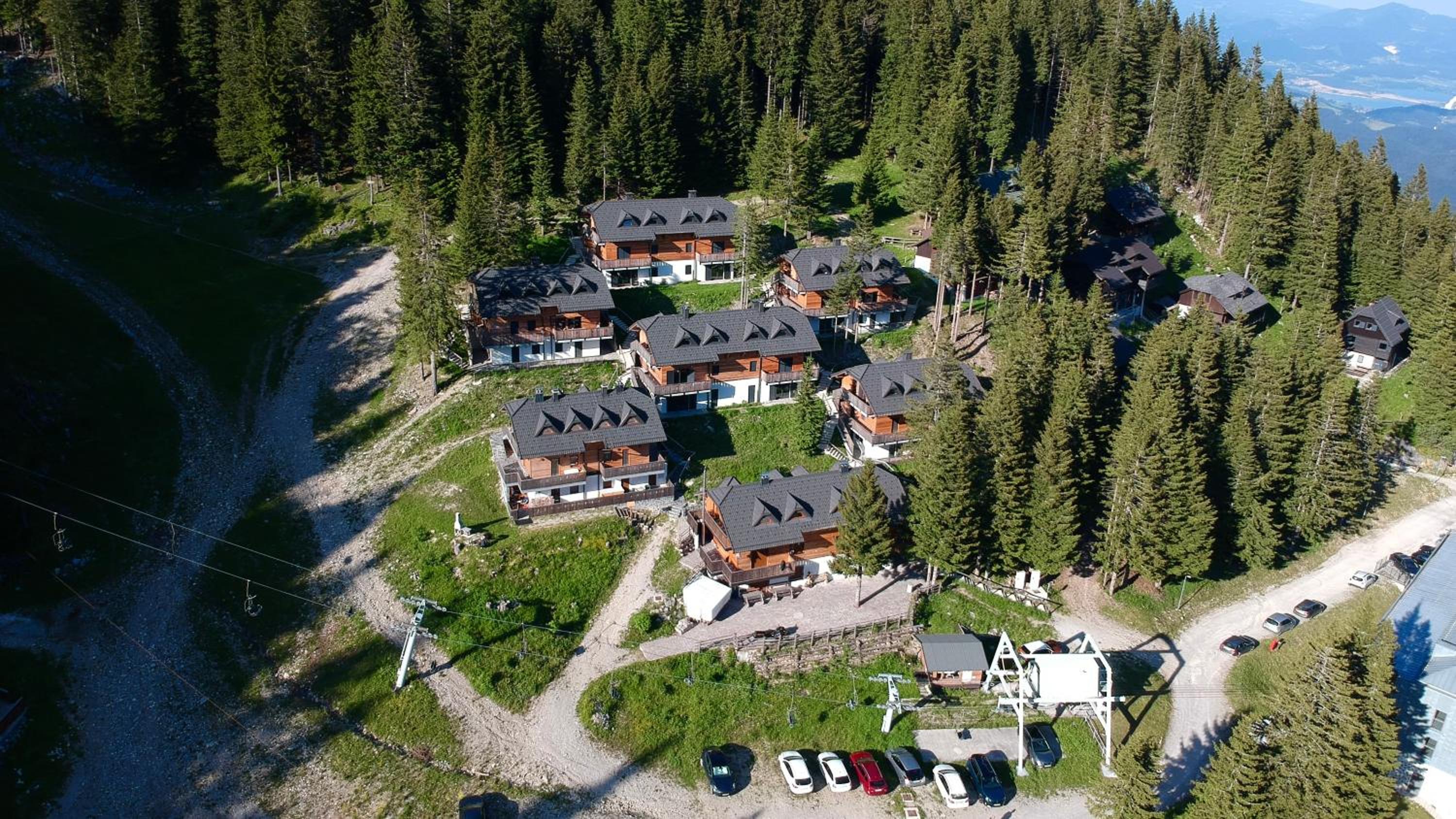 Alpine Escape Golte Apartment