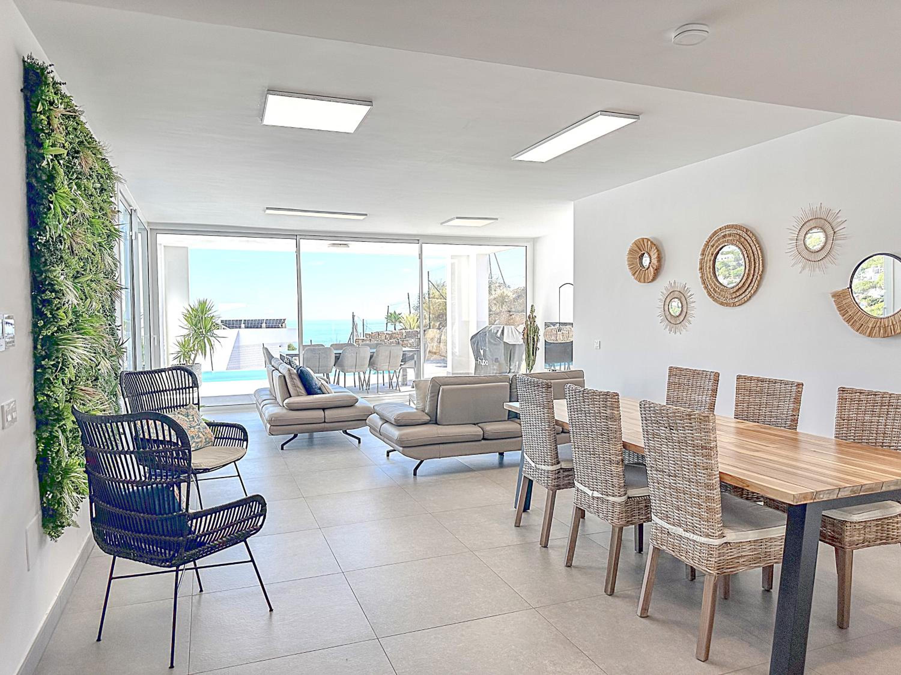 Villa BuenaVista Hills - Sea View - Infinity Pool - Parking - Grill