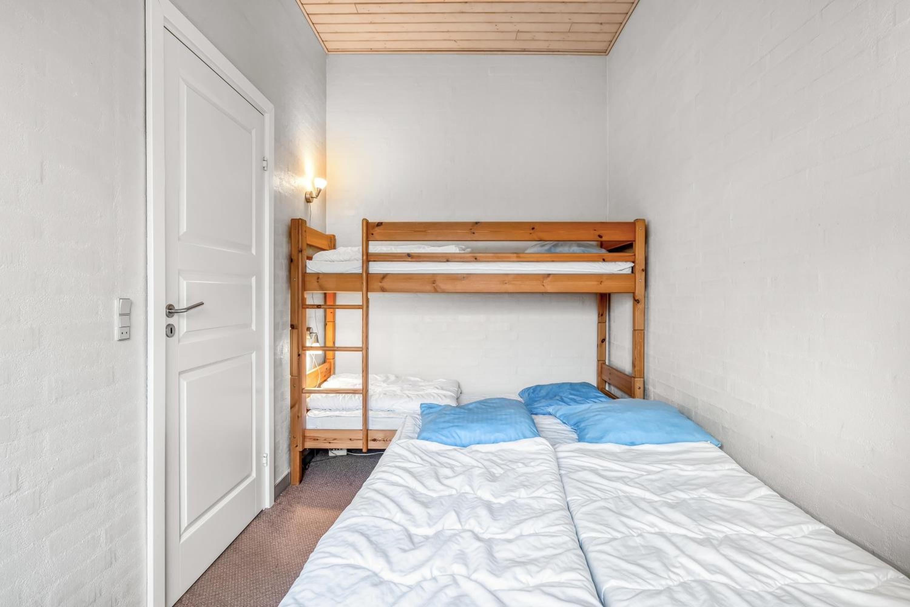 Family-Friendly Holiday Home With Indoor Pool And Outdoor Spa 100 Meters From The North Sea view 5