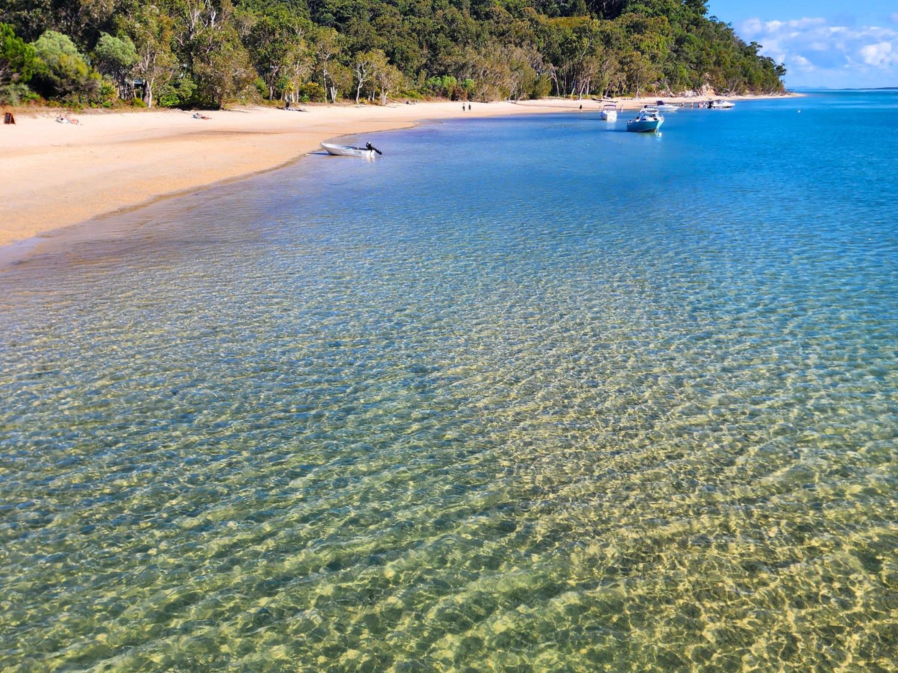 Sandy Escape Holiday House Kingfisher Bay Resort