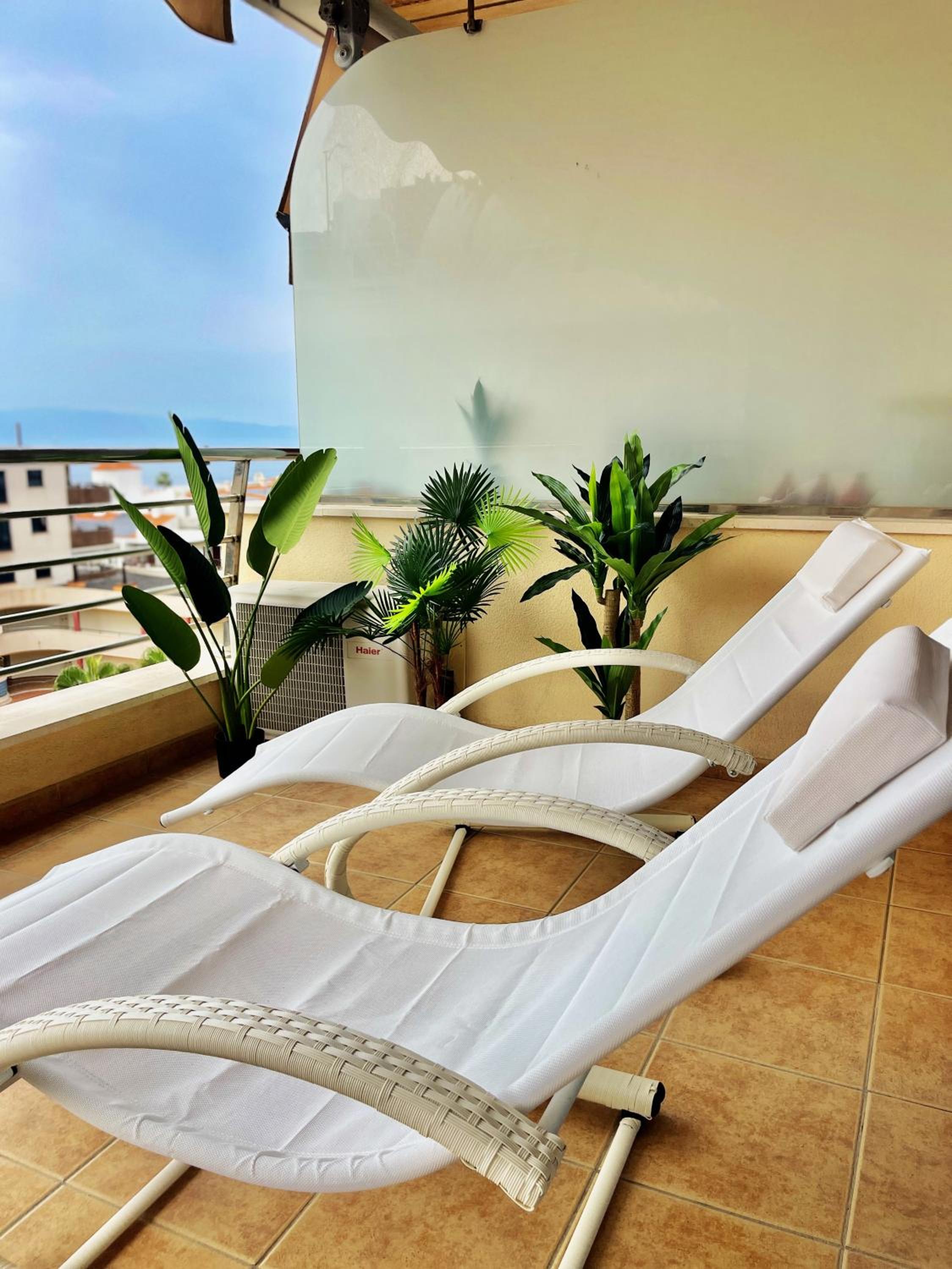 2BDR Ocean and la Gomera Vista Getaway view 4