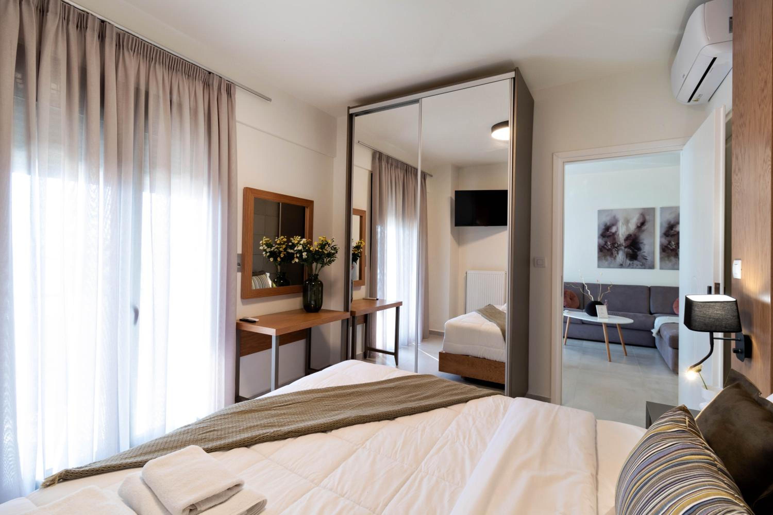 Elia Beach Deluxe Apartment photo 5