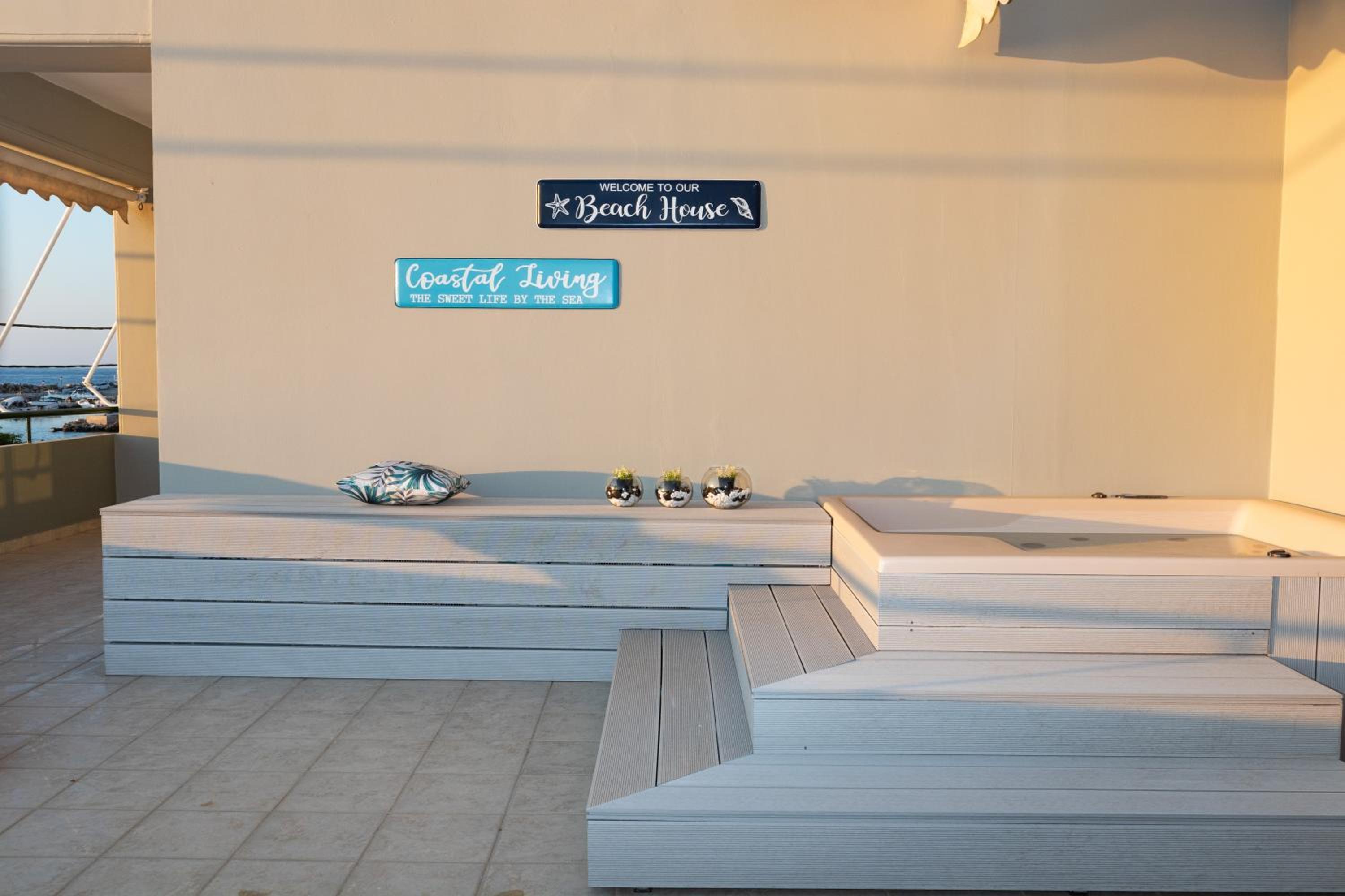 Elia Beach Deluxe Apartment photo 4