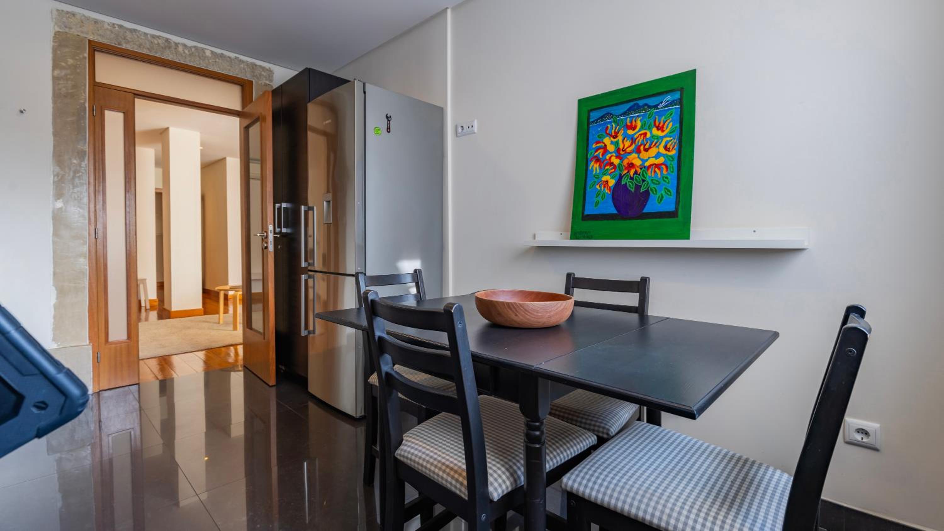 Luminous 1BDR Apartment by LovelyStay view 3