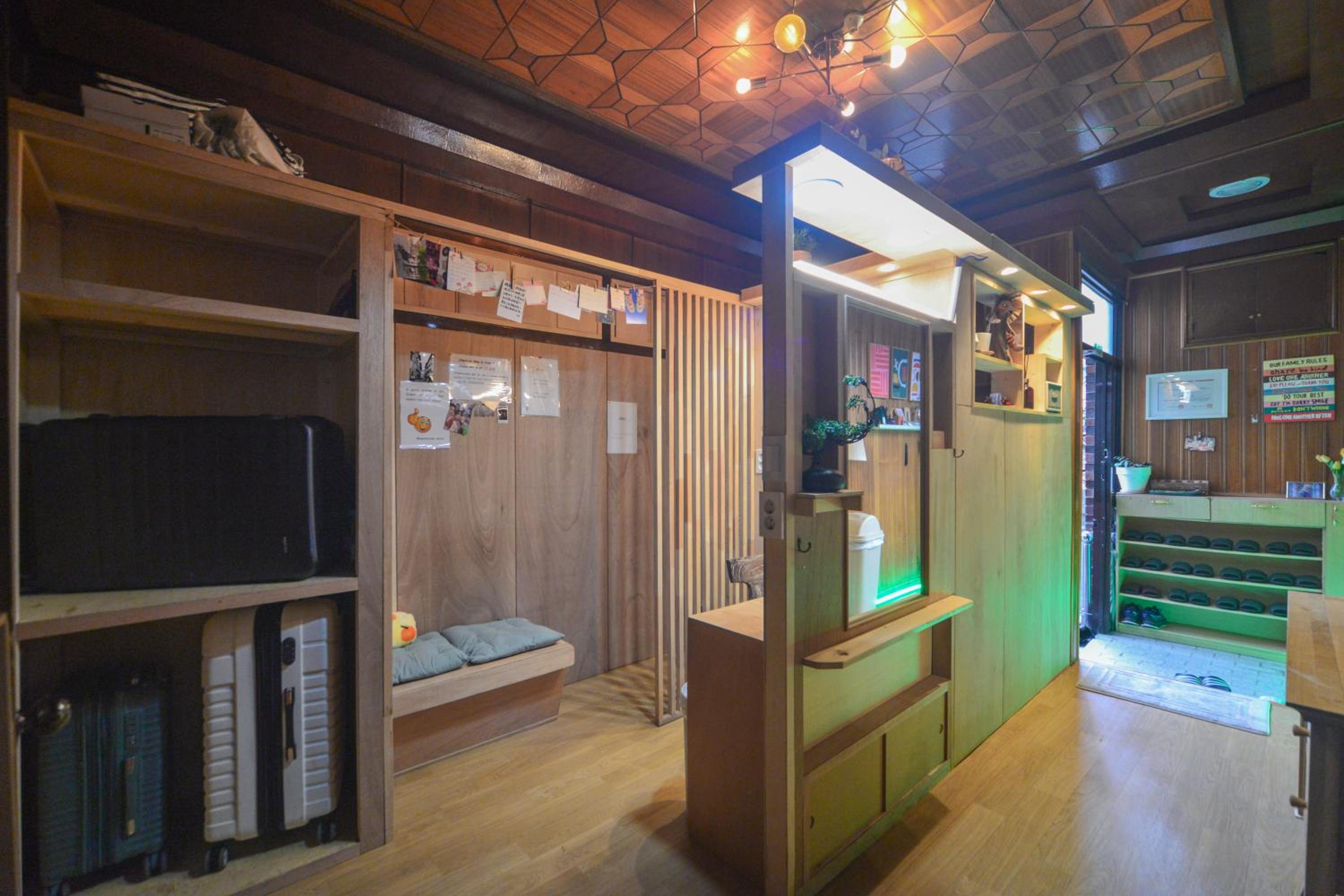 SeoulPapa Guesthouse - Female only