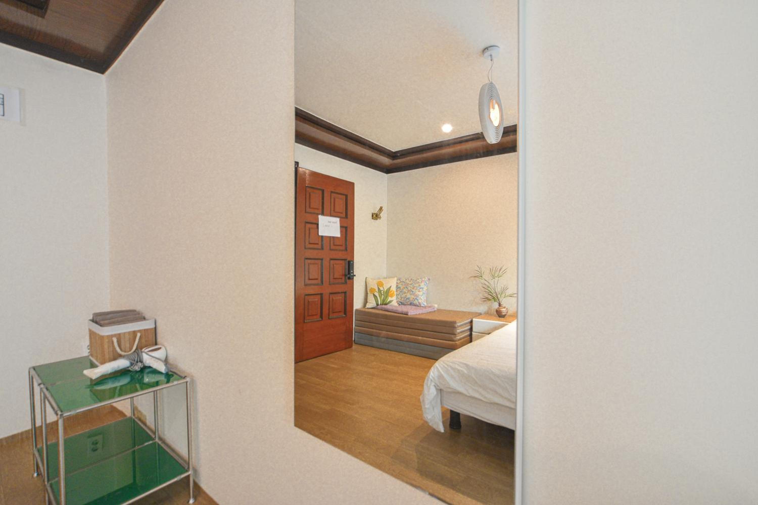 SeoulPapa Guesthouse - Female only