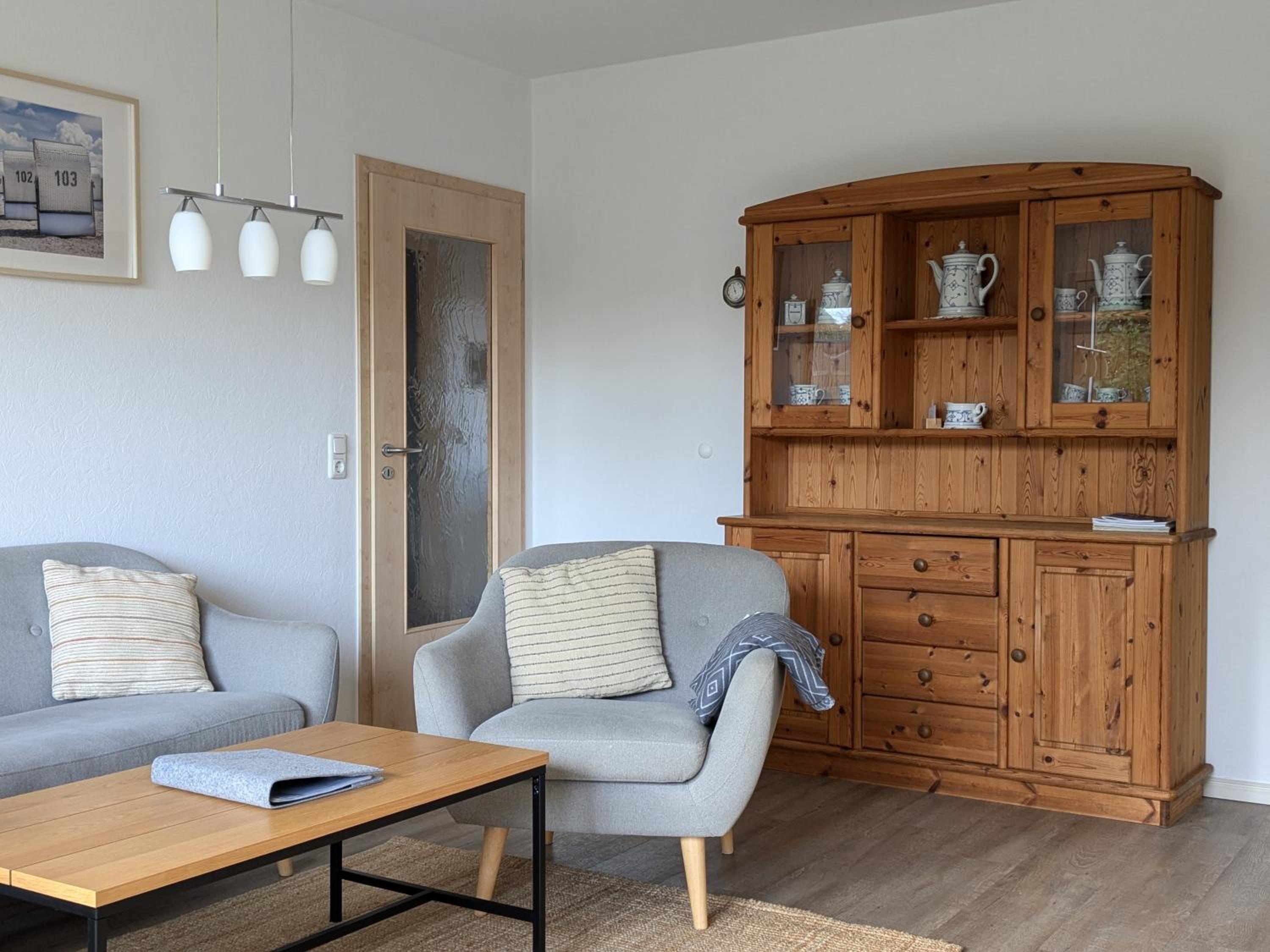 Ferienhaus Hermann mit Garten, Terrasse, Kamin und 300m zum Deich/ Salzwiesen view 4