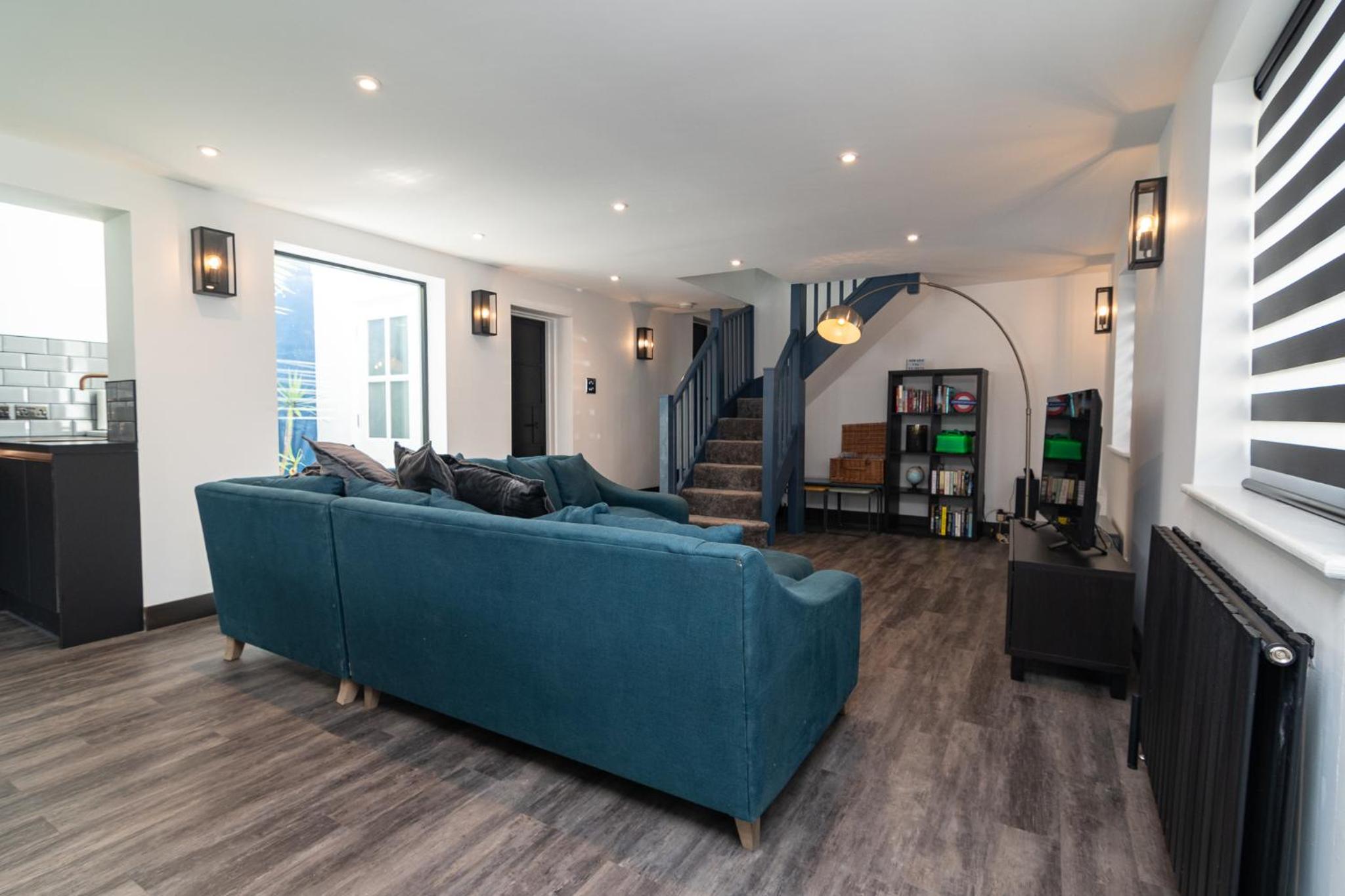 Modern Luxury Costal House view 3