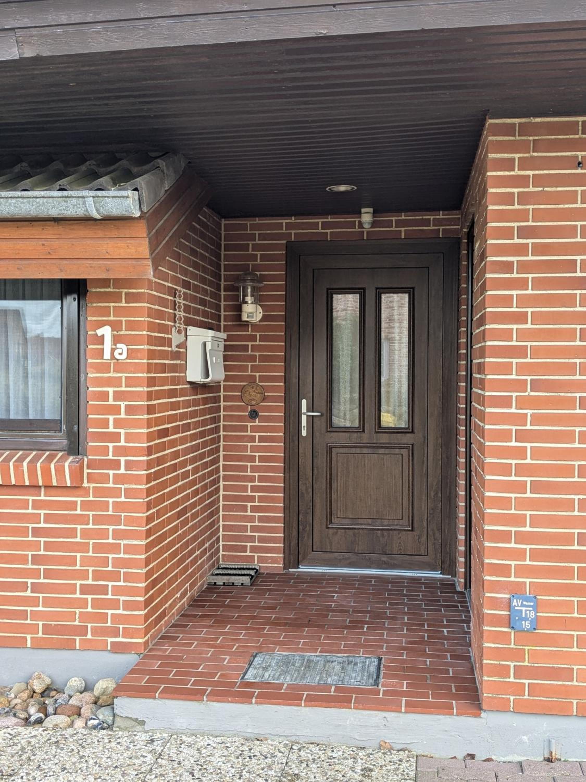 Ferienhaus Hermann mit Garten, Terrasse, Kamin und 300m zum Deich/ Salzwiesen view 3