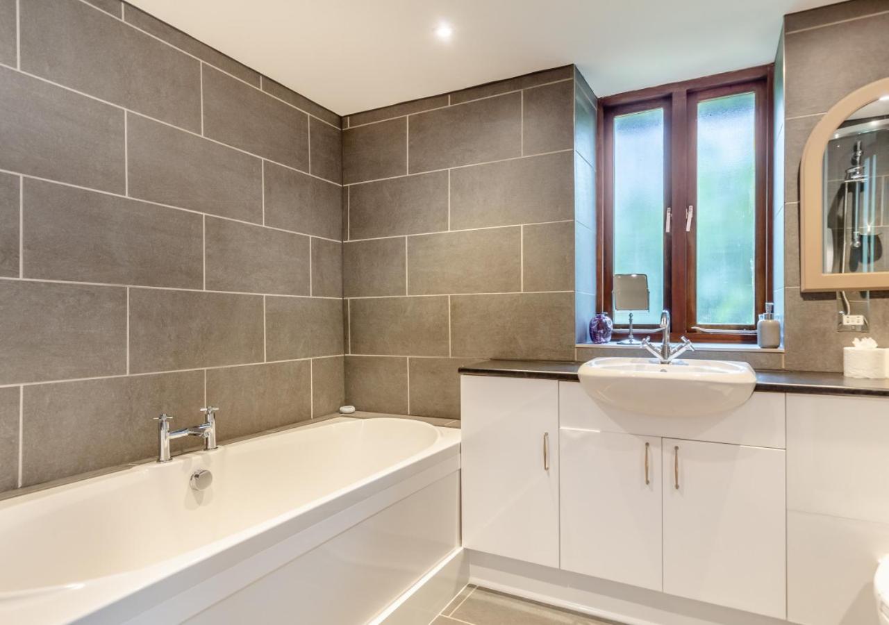 4 Bed in Torpoint oc-m30122