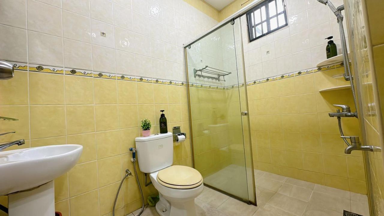 A09 Dedap Johor Jaya Karaoke Fun Homestay