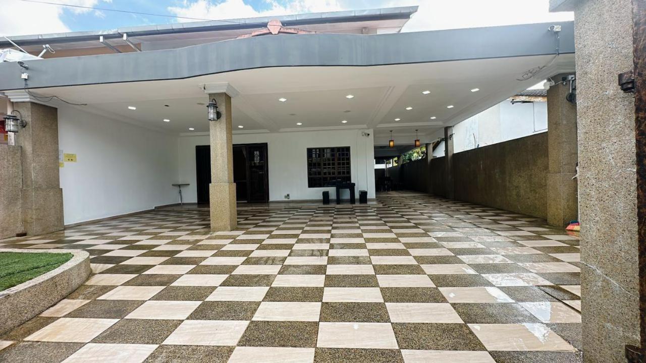 A09 Dedap Johor Jaya Karaoke Fun Homestay