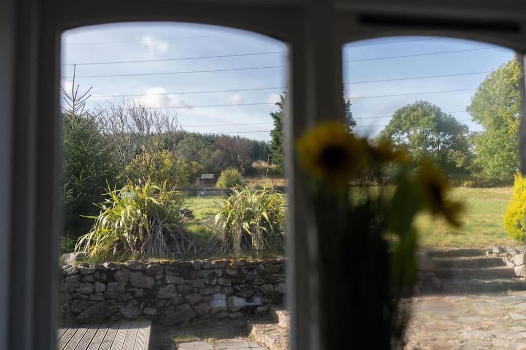 Woodside Barn Sleeps 14 with Hot Tub view 3
