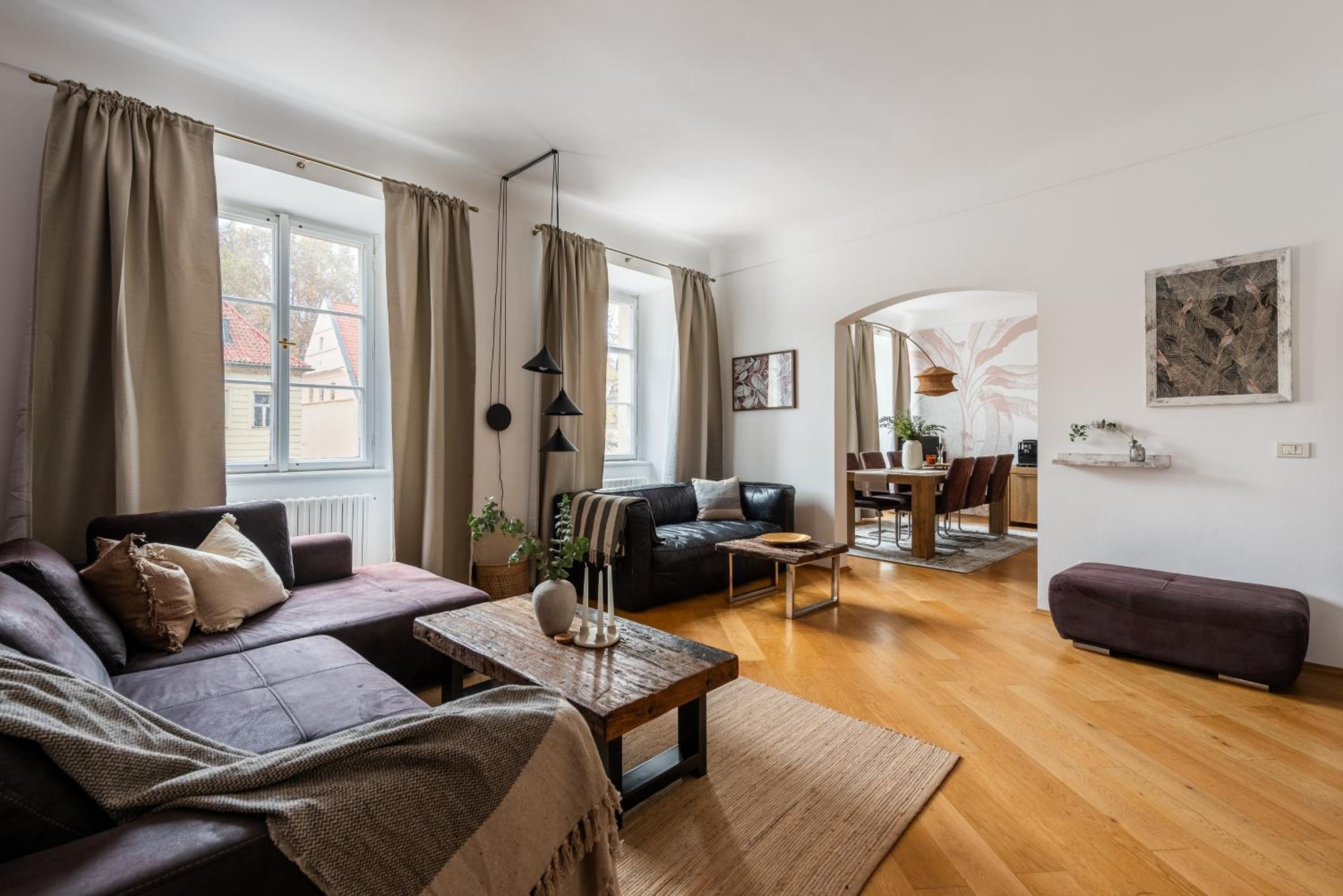 Luxury Retreat Apartments near Charles Bridge by EasyBNB Premium