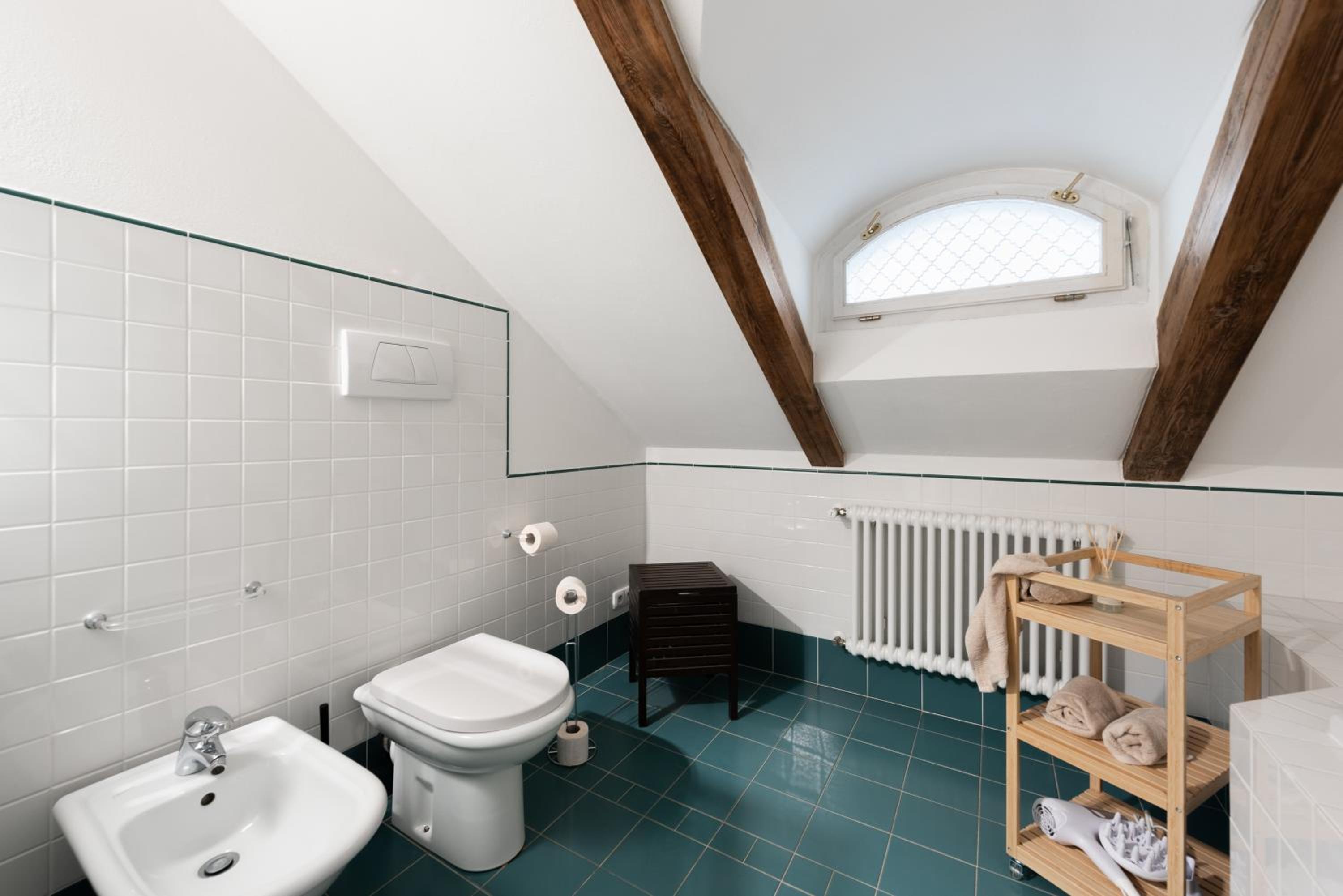 Luxury Retreat Apartments near Charles Bridge by EasyBNB Premium