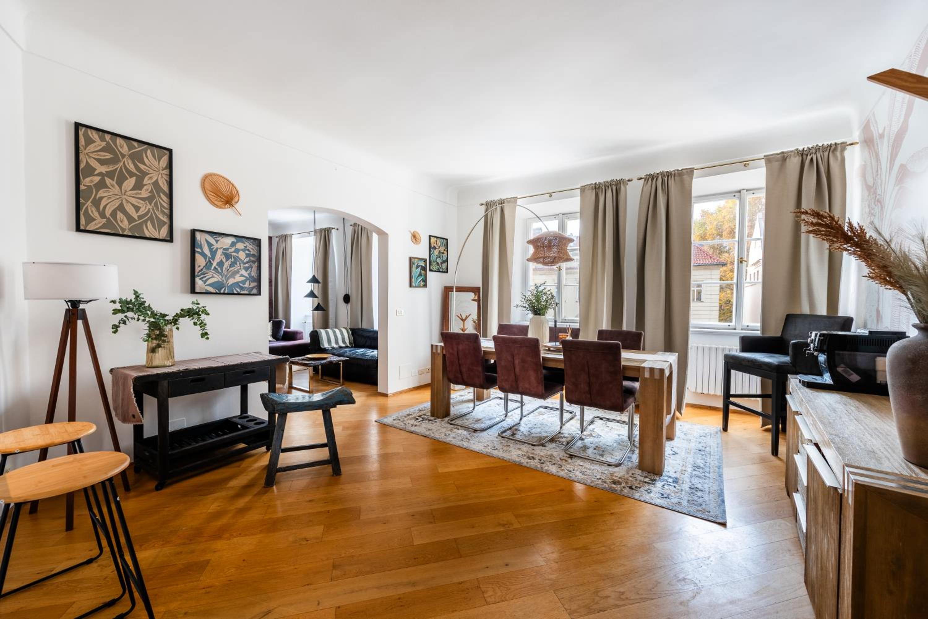 Luxury Retreat Apartments near Charles Bridge by EasyBNB Premium