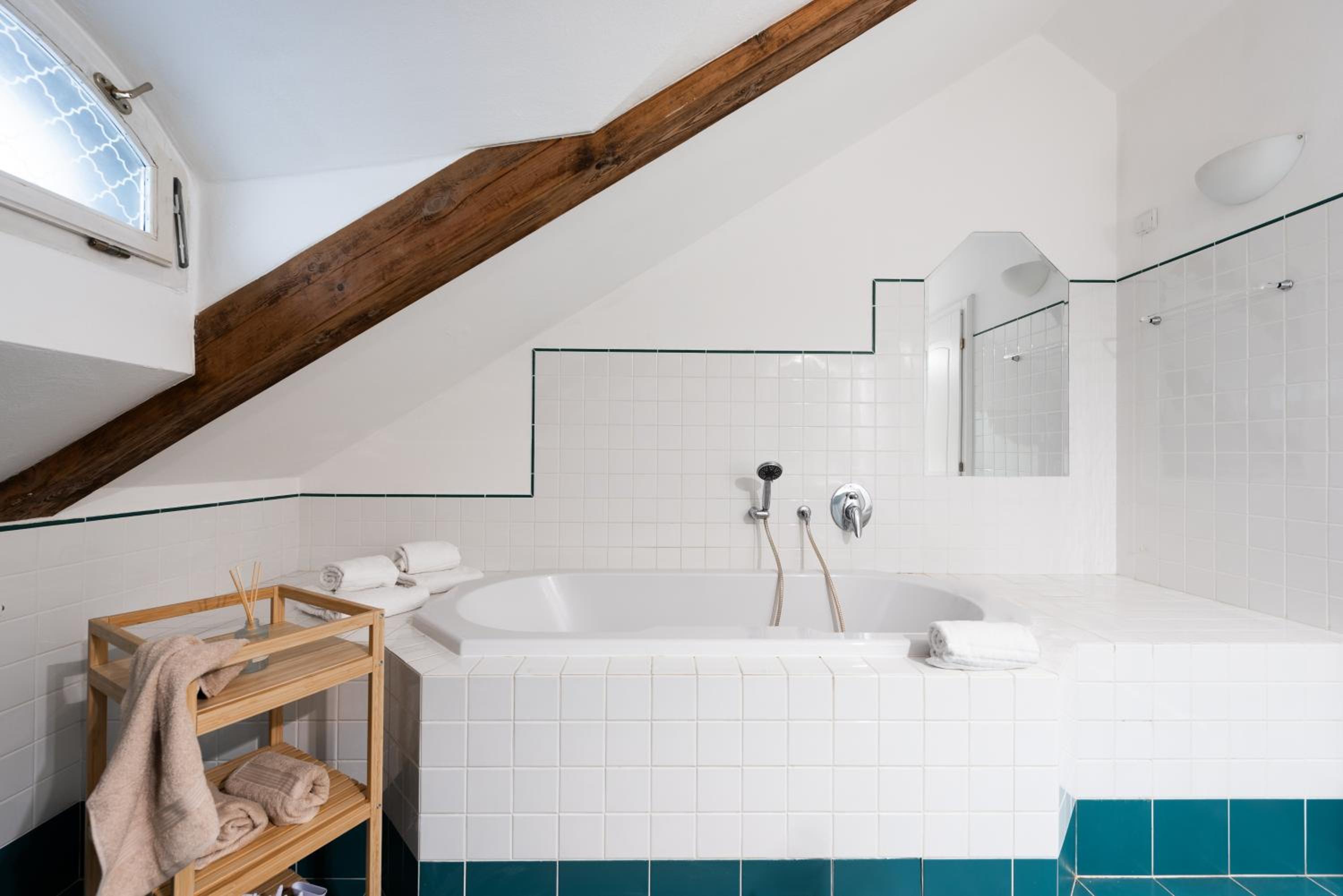 Luxury Retreat Apartments near Charles Bridge by EasyBNB Premium