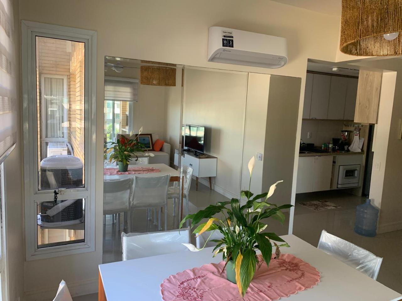 Apartamento com Acesso Exclusivo para a Praia