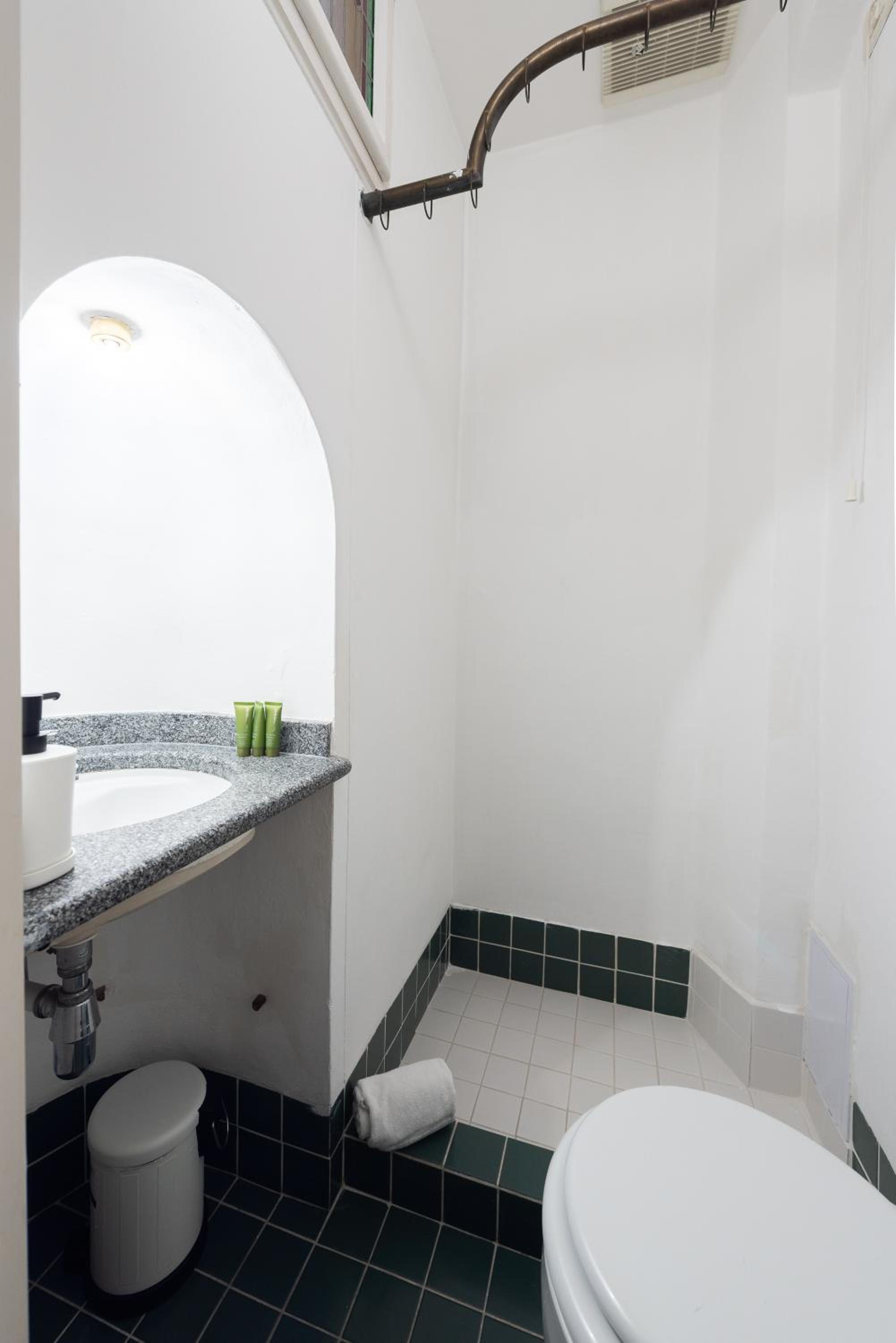 Luxury Retreat Apartments near Charles Bridge by EasyBNB Premium