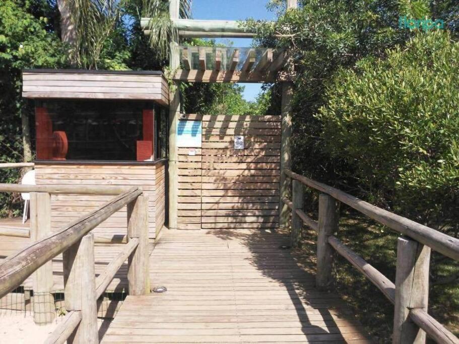 Apartamento com Acesso Exclusivo para a Praia