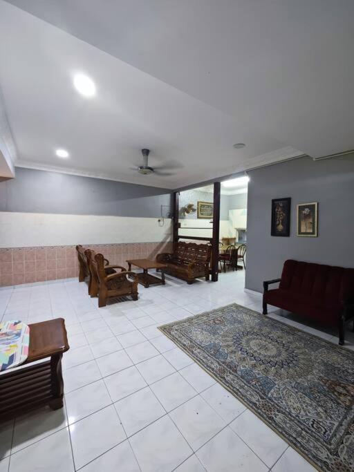 IlhamD' Homestay Kulim 5 Bedroom with 3 Toilet photo 4