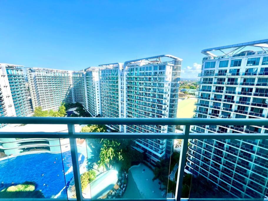 Azure South Bicutan spacious 1BR BEST view view 3
