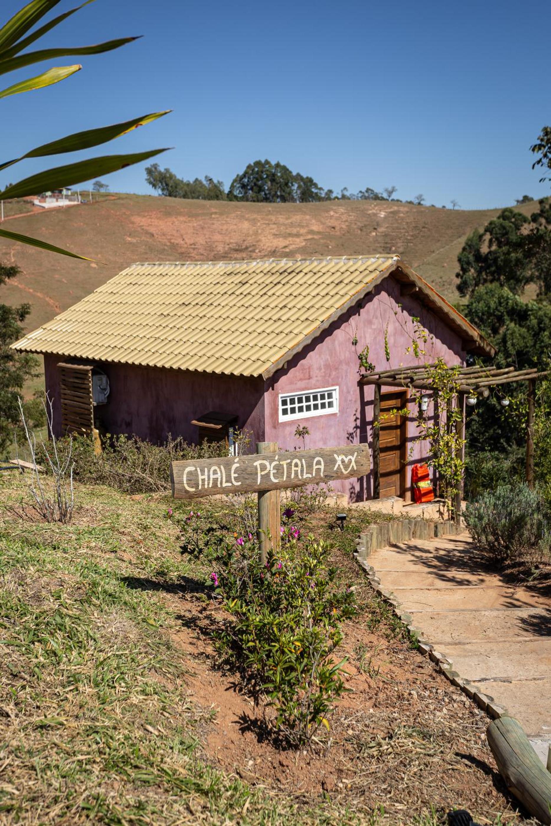 Chalé Pétala - Vila Monte Cunha