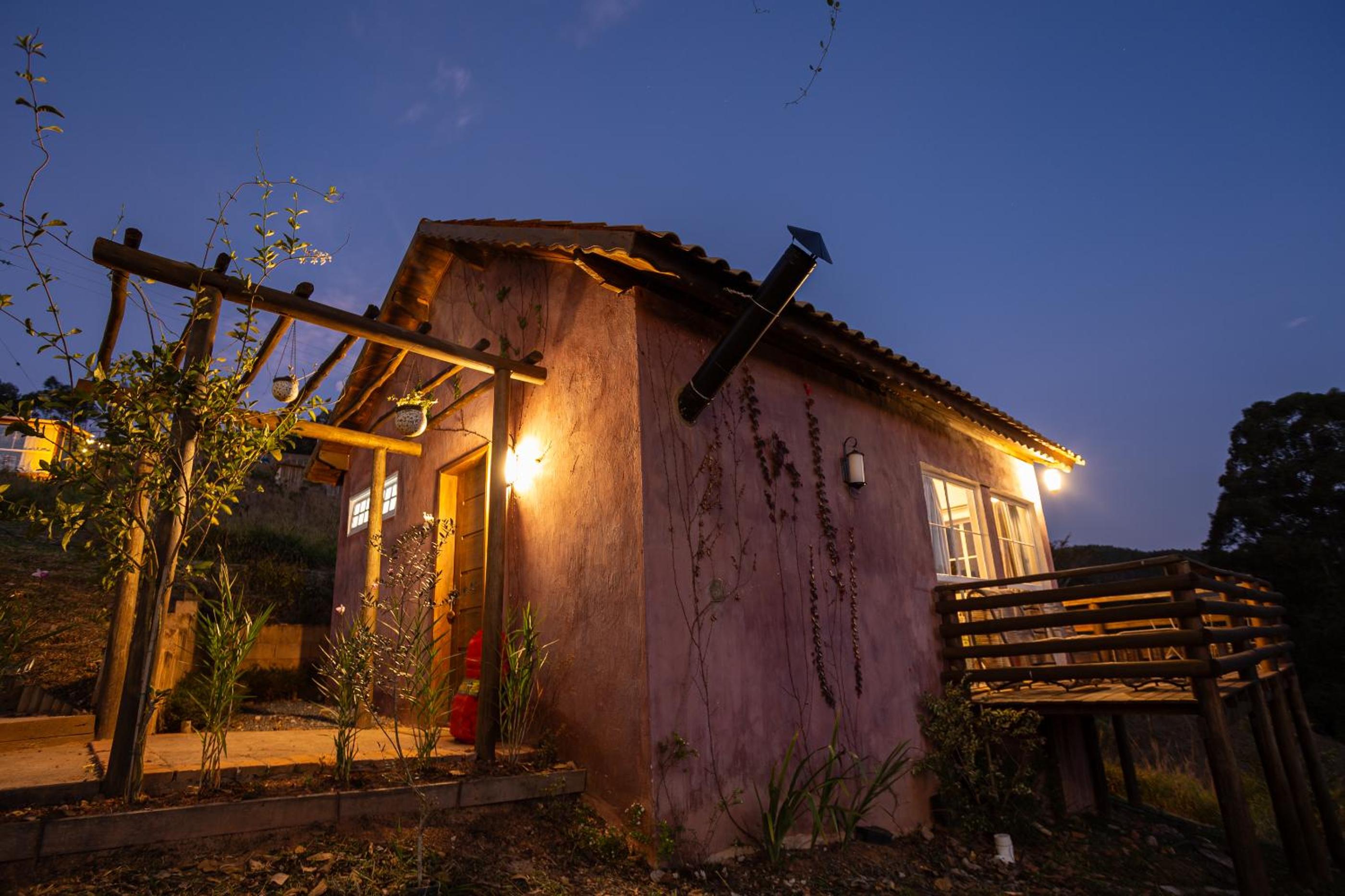 Chalé Pétala - Vila Monte Cunha