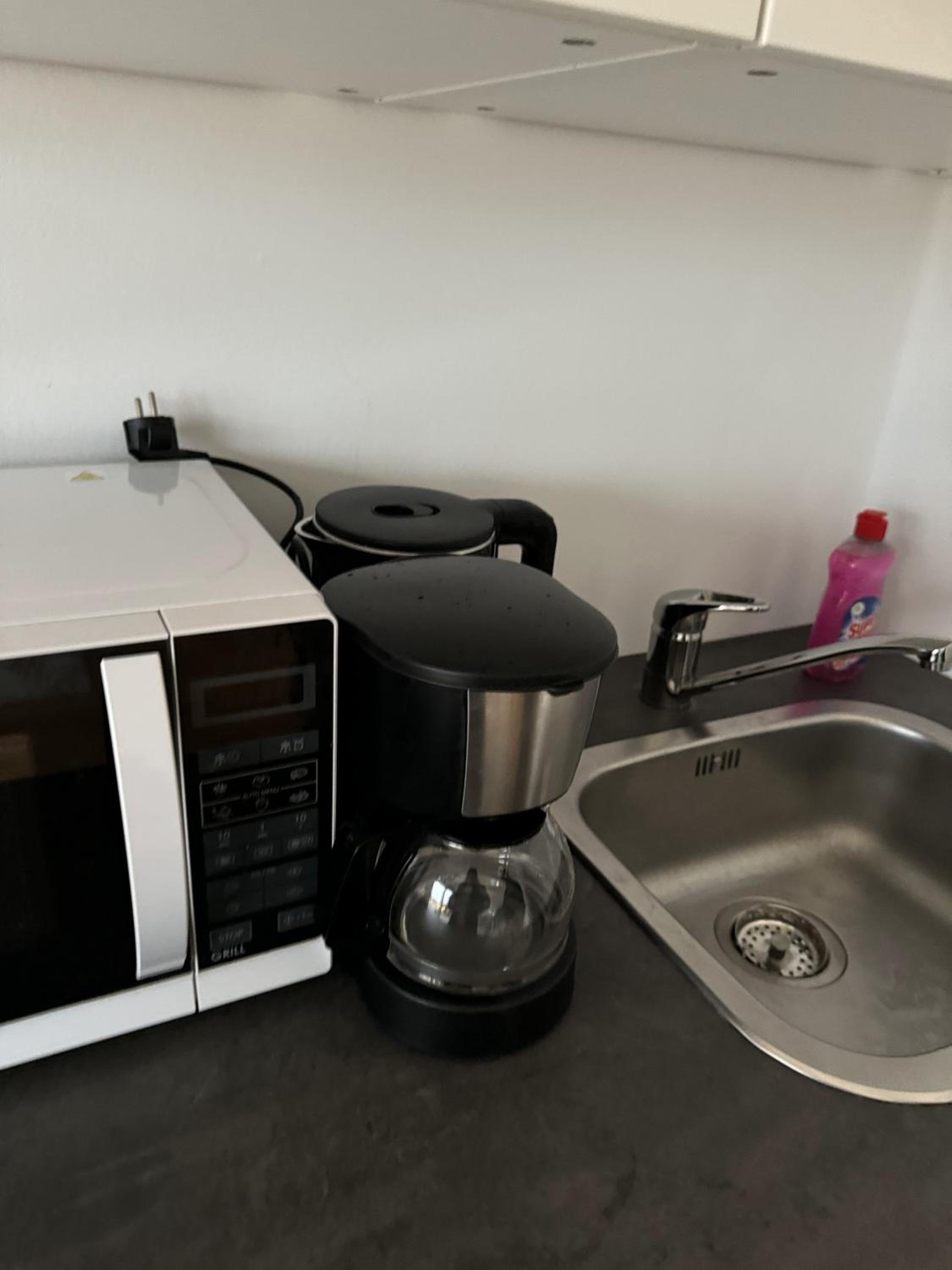 Modern Apartments with Kitchen & Balcony Dining