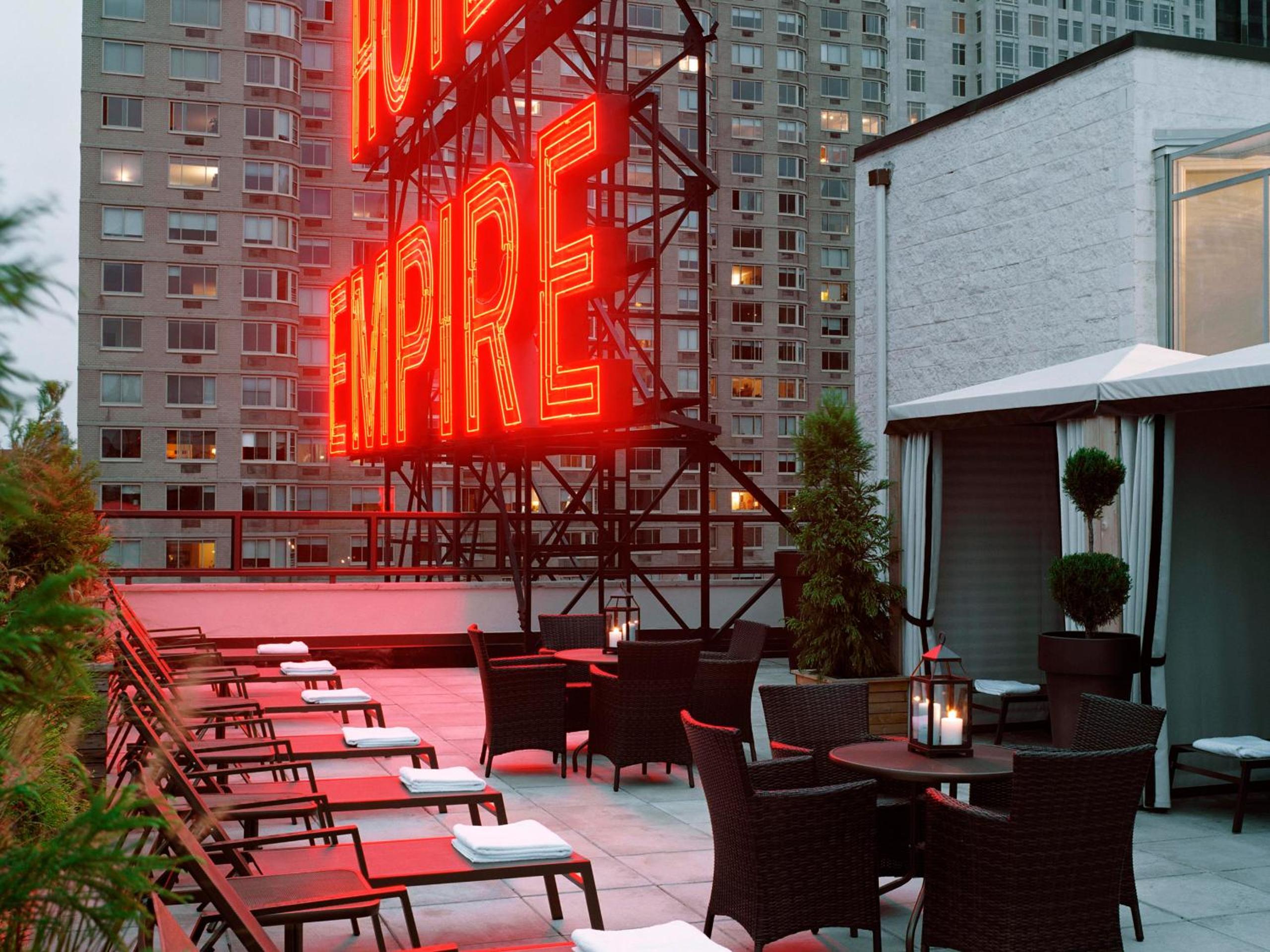 Empire Hotel 5