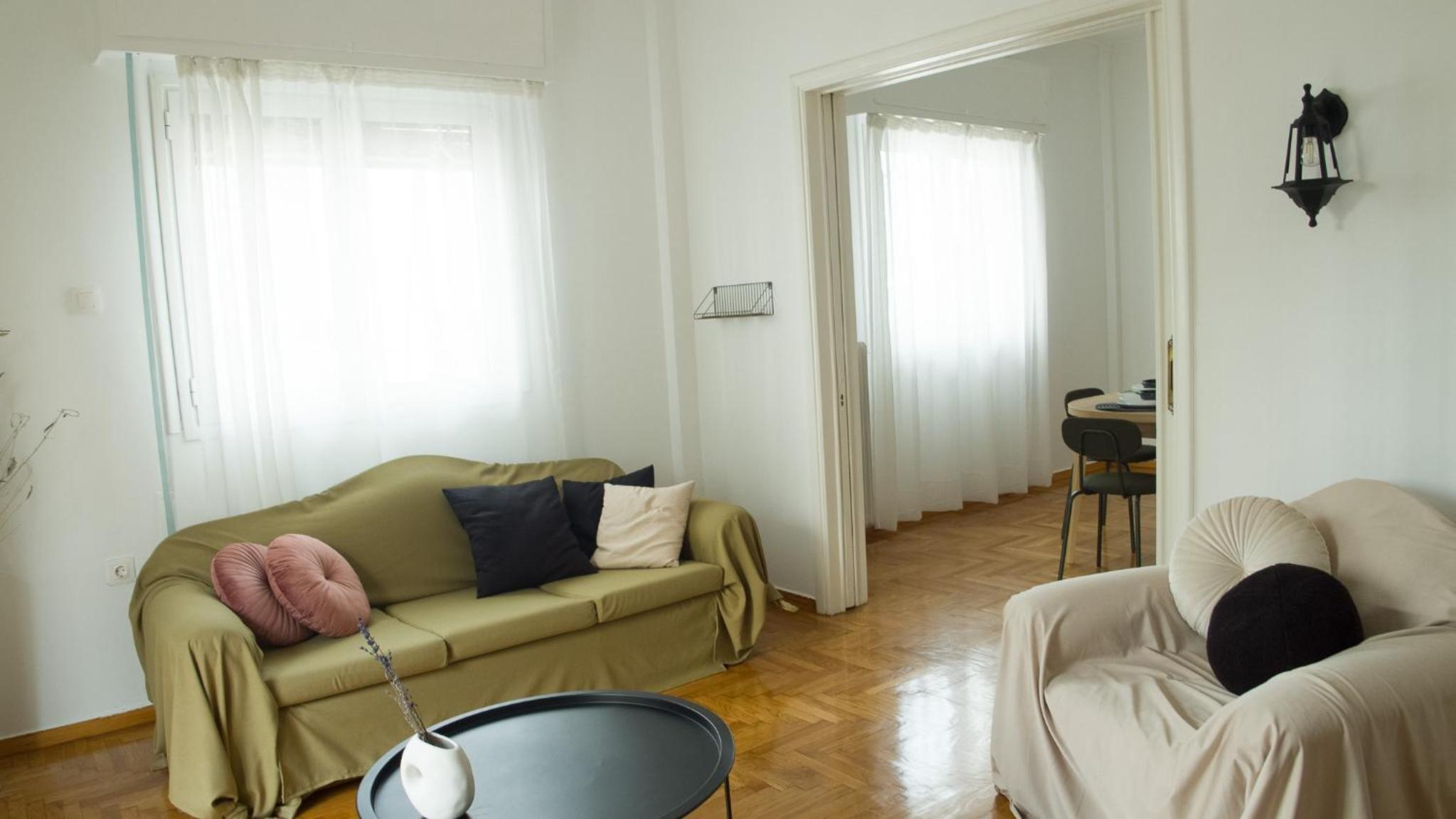 Spacious 2BR Apartment for up to 6 Guests near Acropolis Metro
