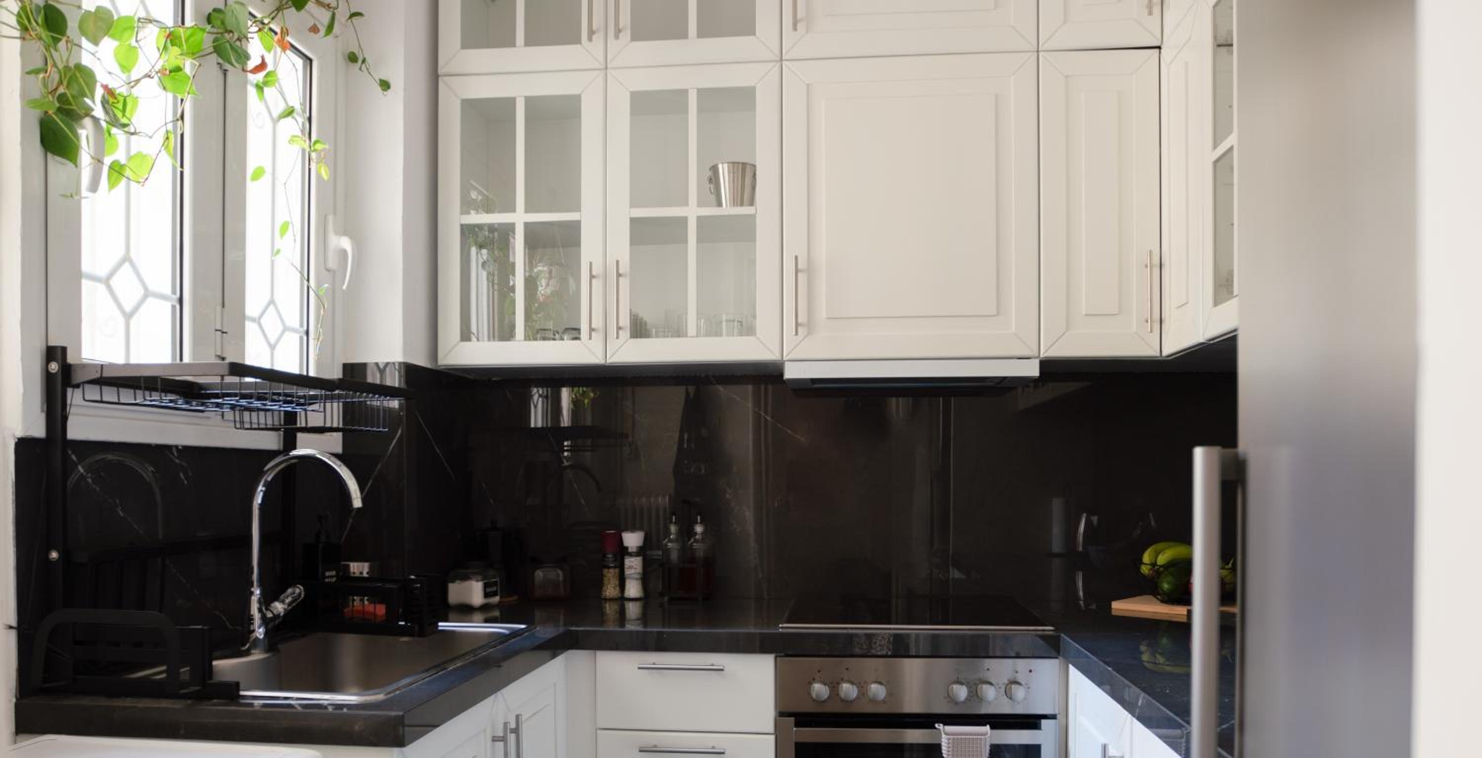 Spacious 2BR Apartment for up to 6 Guests near Acropolis Metro
