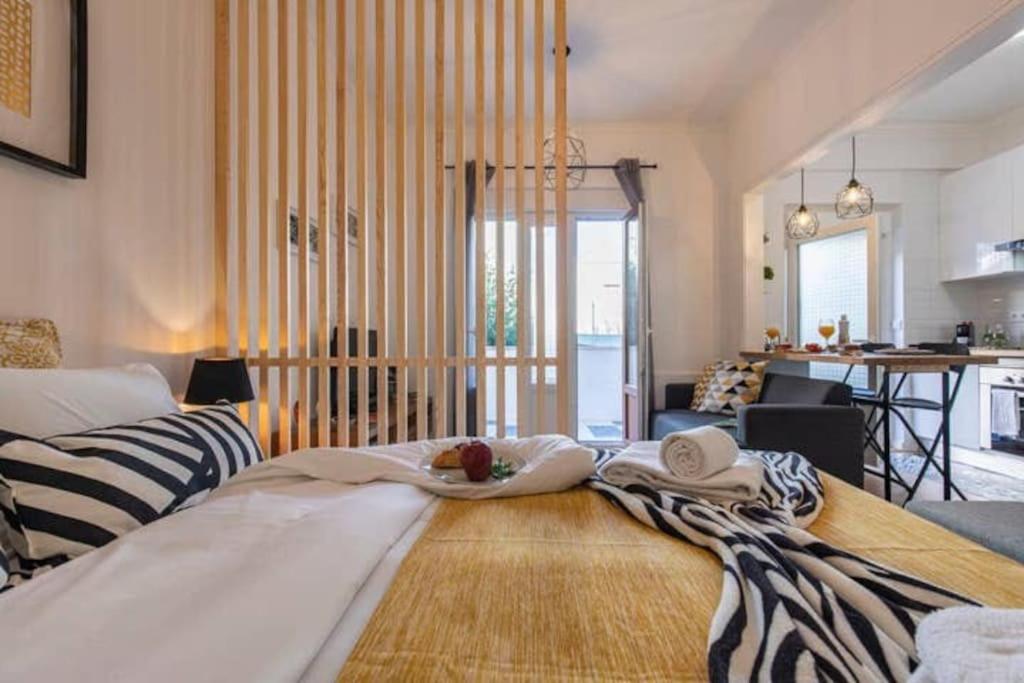 Amazing Studio with Terrace and AC view 5