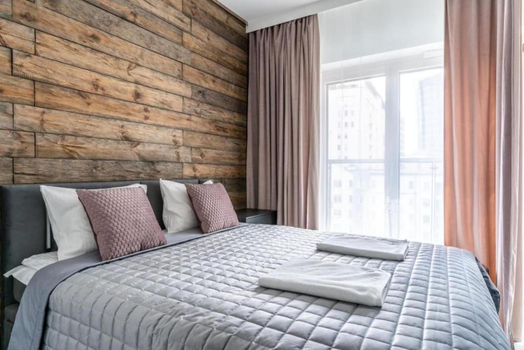Golden Apartments - Mennica Residence, 1-Bedroom in City Center #323