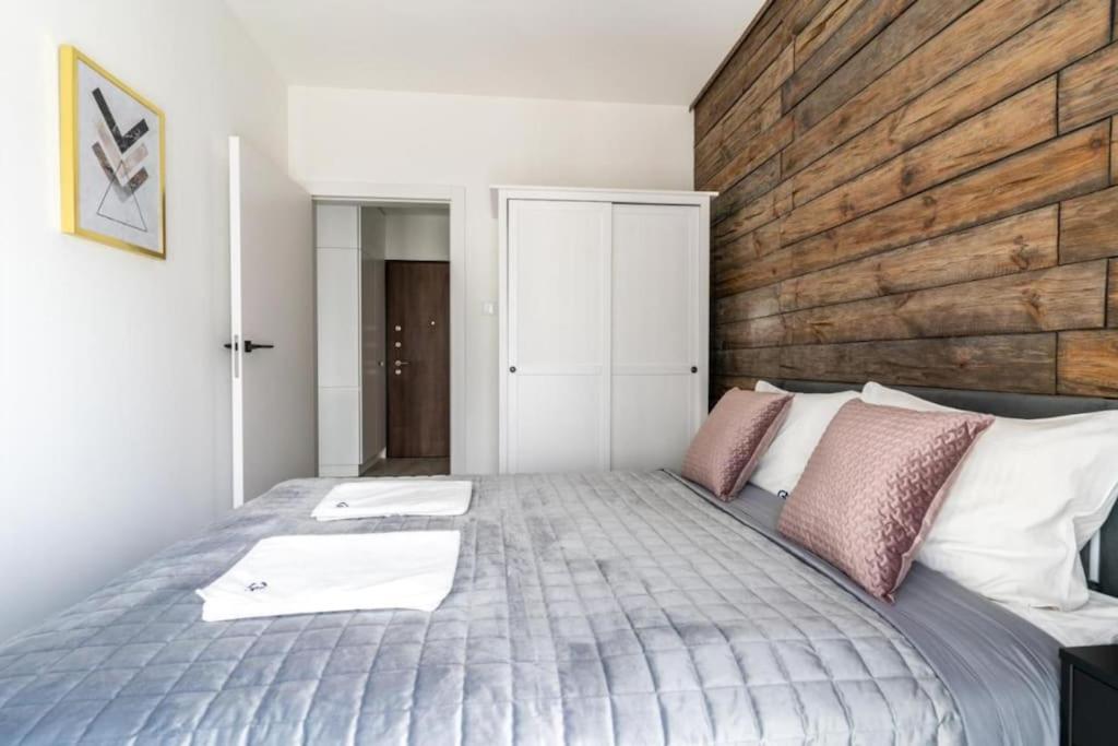 Golden Apartments - Mennica Residence, 1-Bedroom in City Center #323