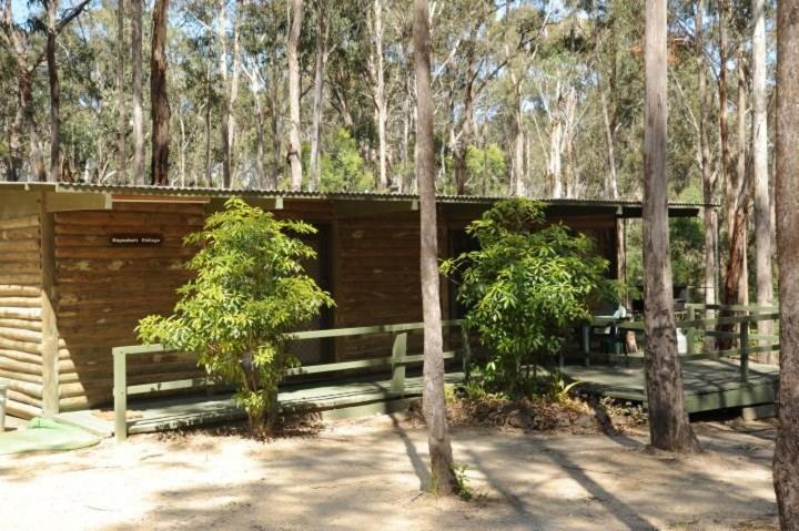 Lakes Entrance Log Cabins