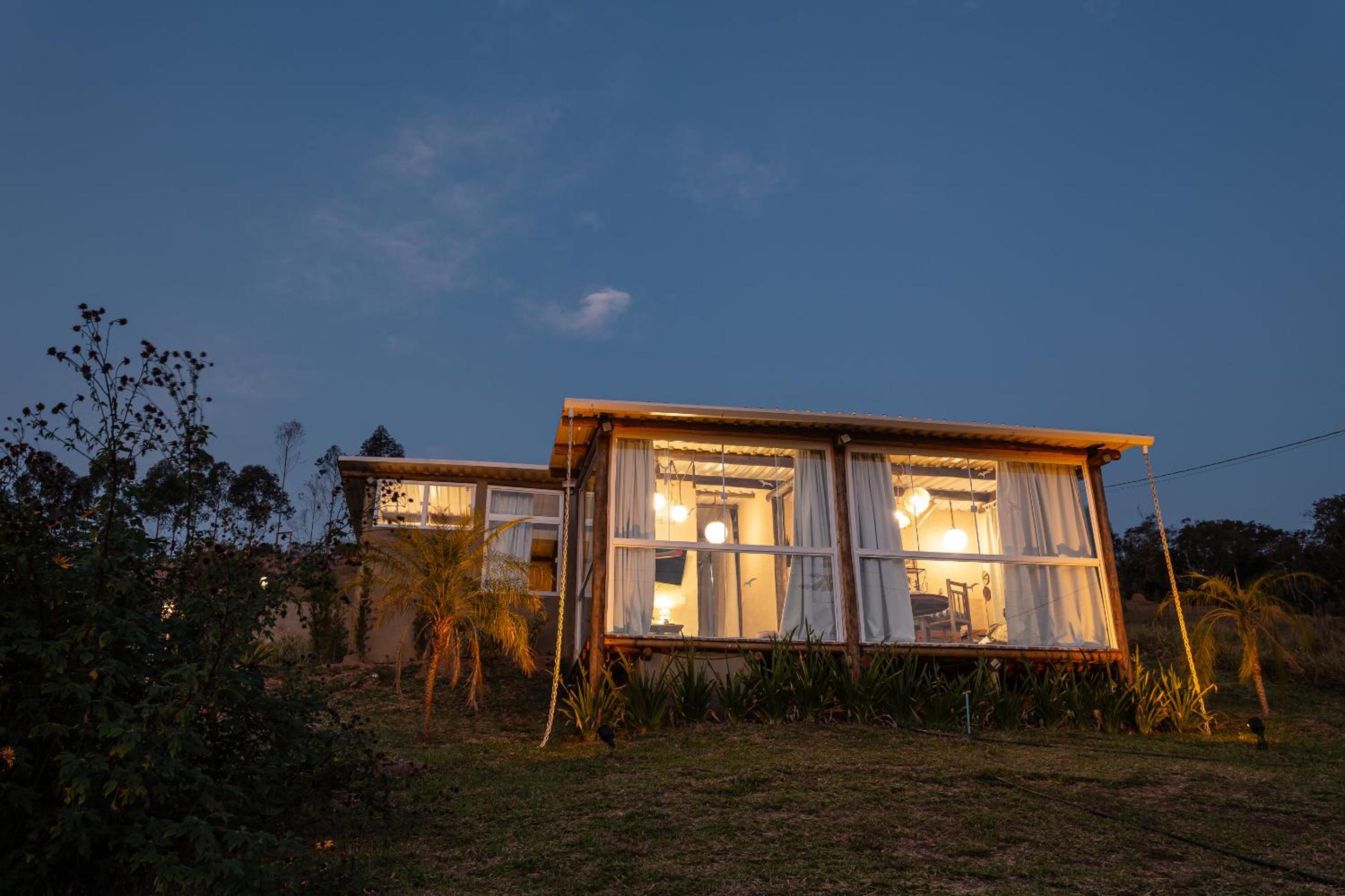 Chalé Girassol - Vila Monte Cunha
