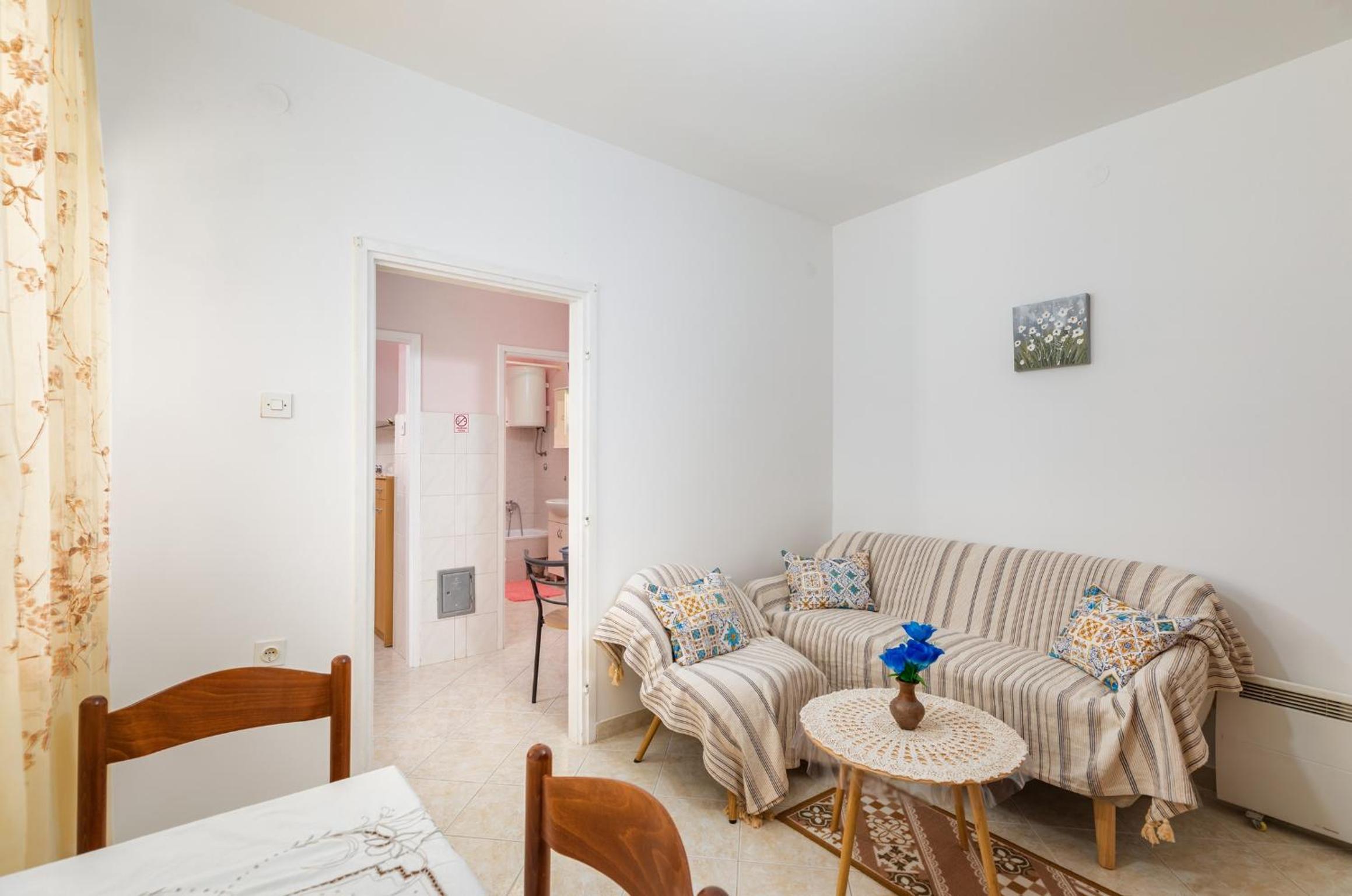 Studio Apartment Desiree
