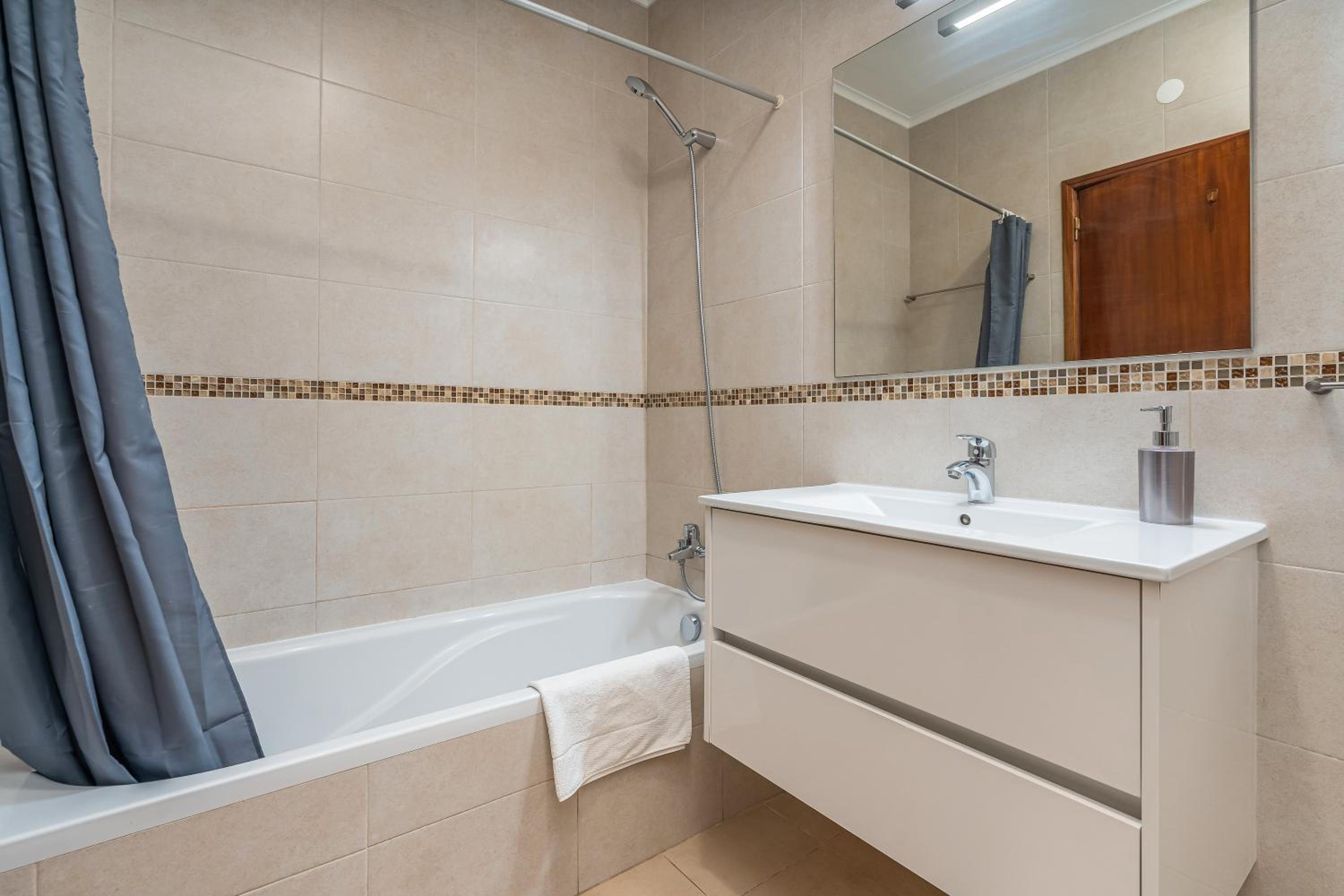 Carvoeiro Vacations - Norah's House - Property Image 25