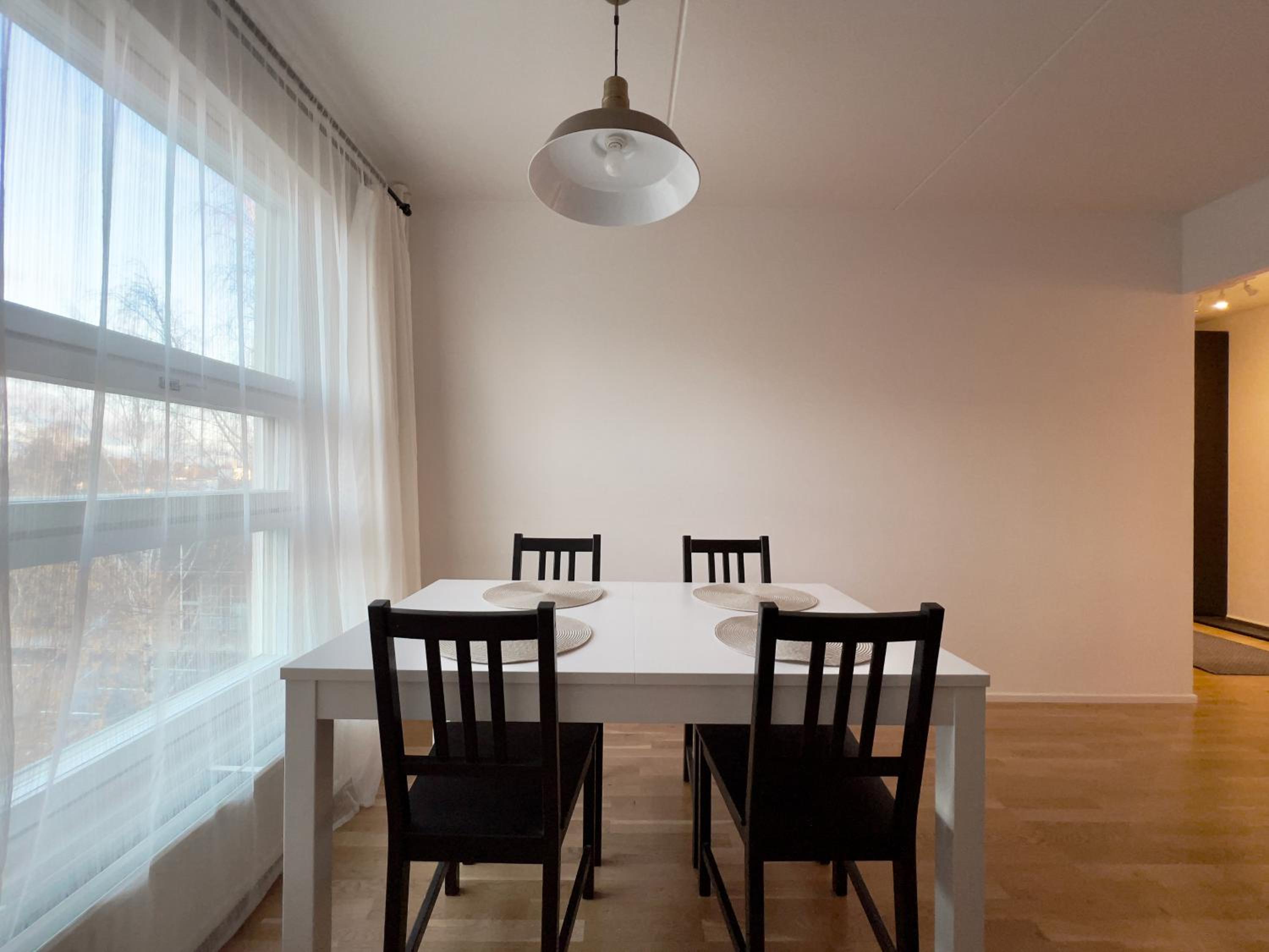 Spacious Modern Apartment Helsinki